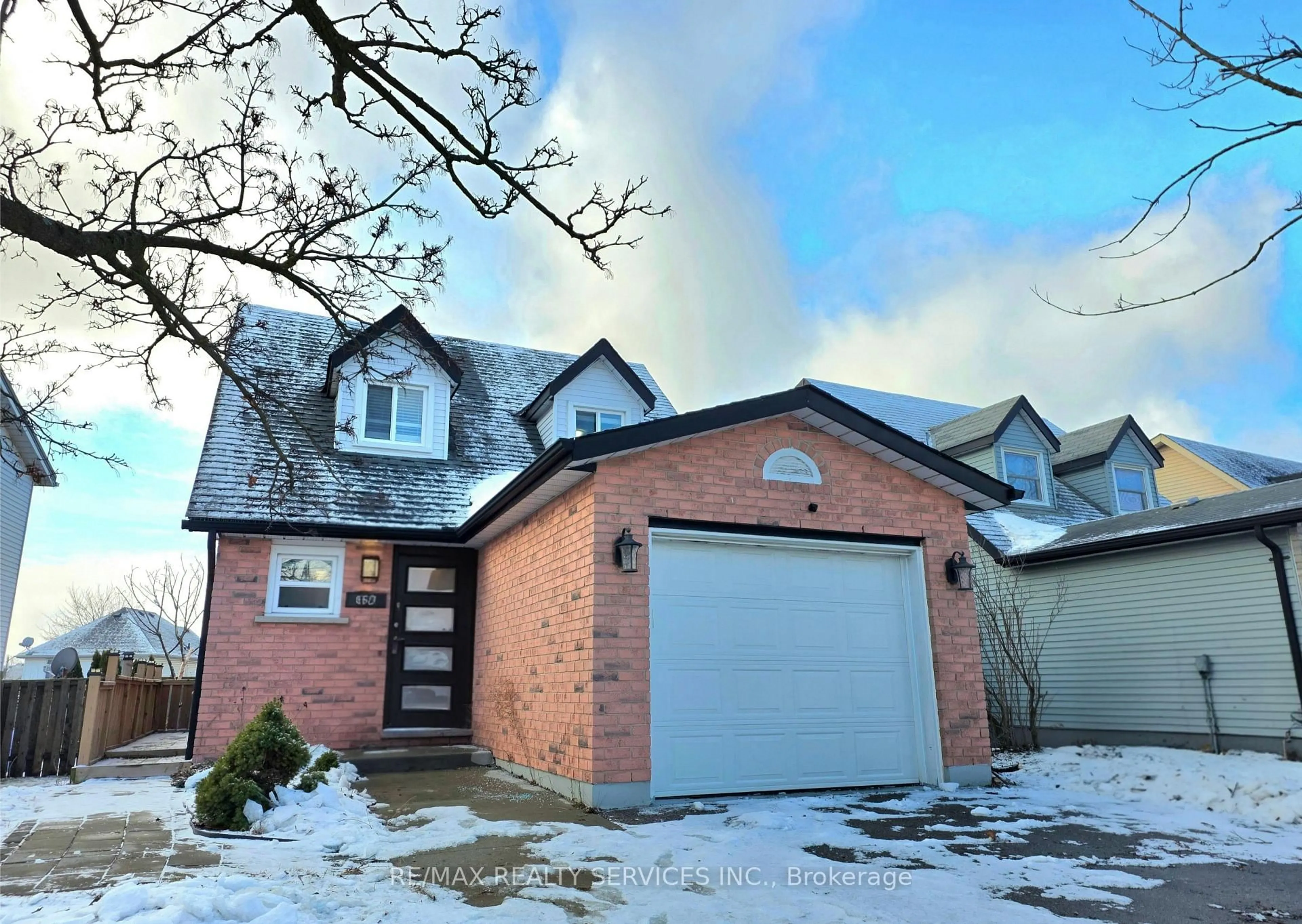 Home with brick exterior material, street for 662 Elgin St, Cambridge Ontario N1R 7W5