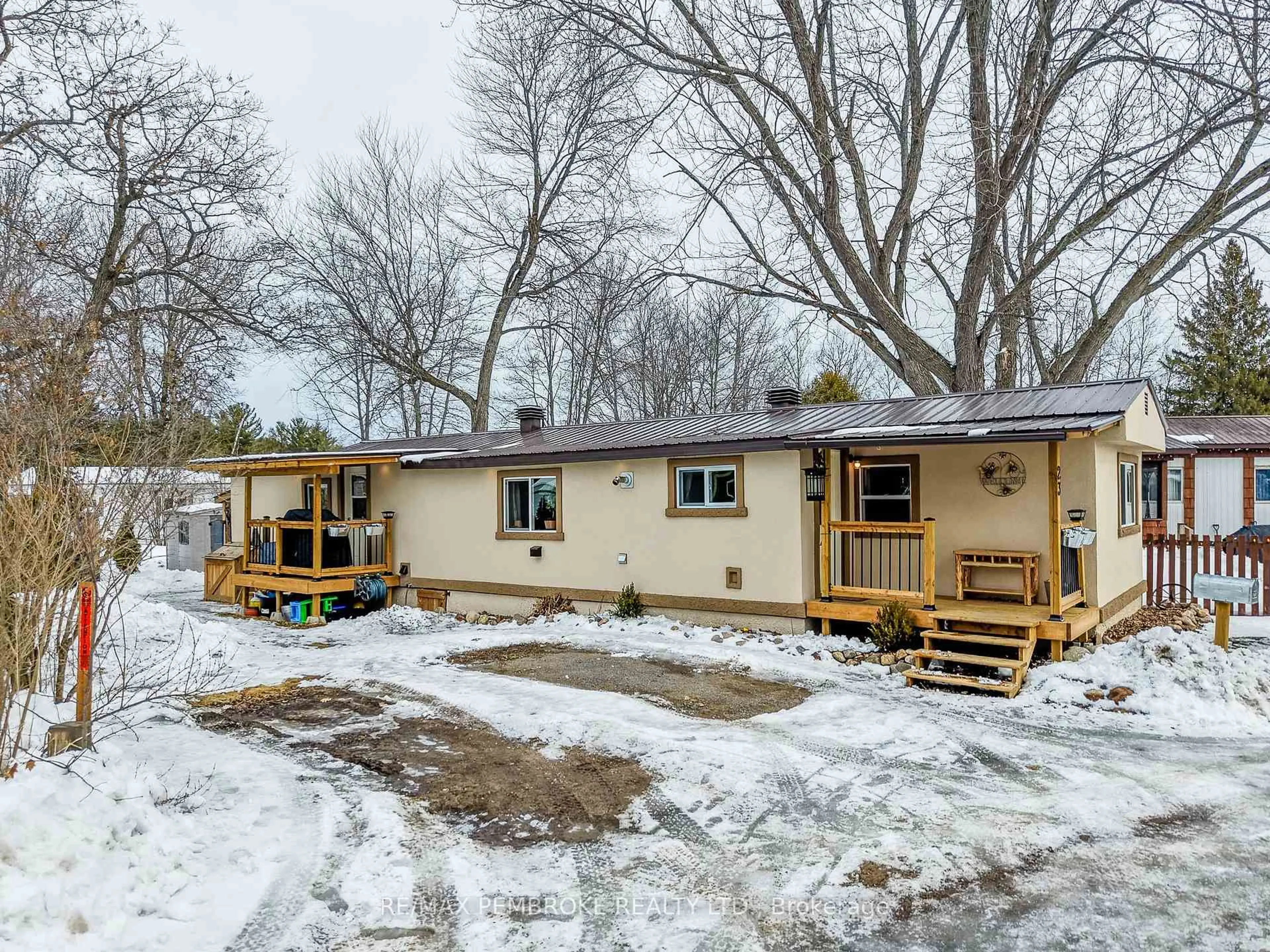 Unknown for 23 Pinehurst Estates, Petawawa Ontario K8H 2H2