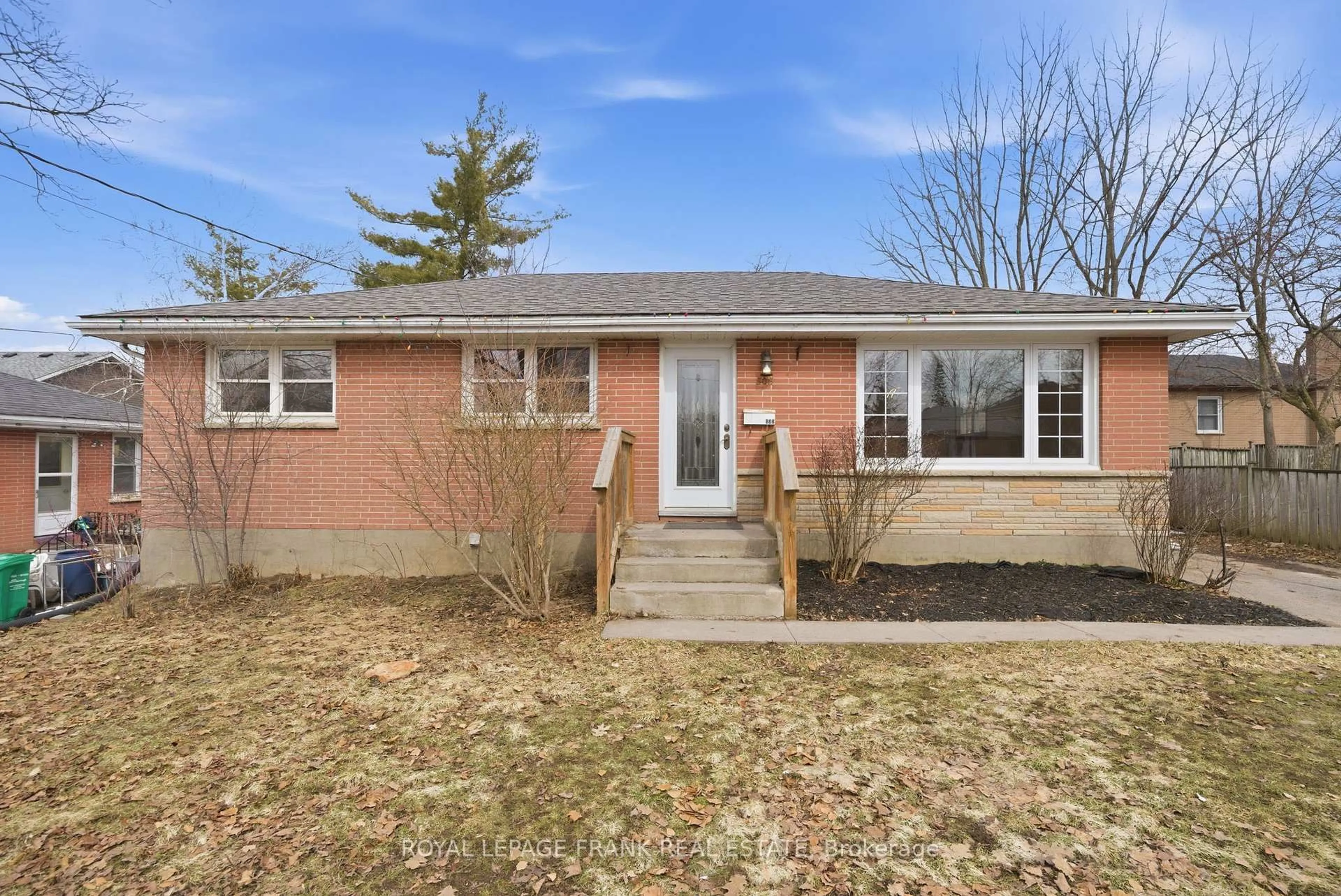 Home with brick exterior material, street for 808 Aylmer St, Peterborough Ontario K9H 3Y4