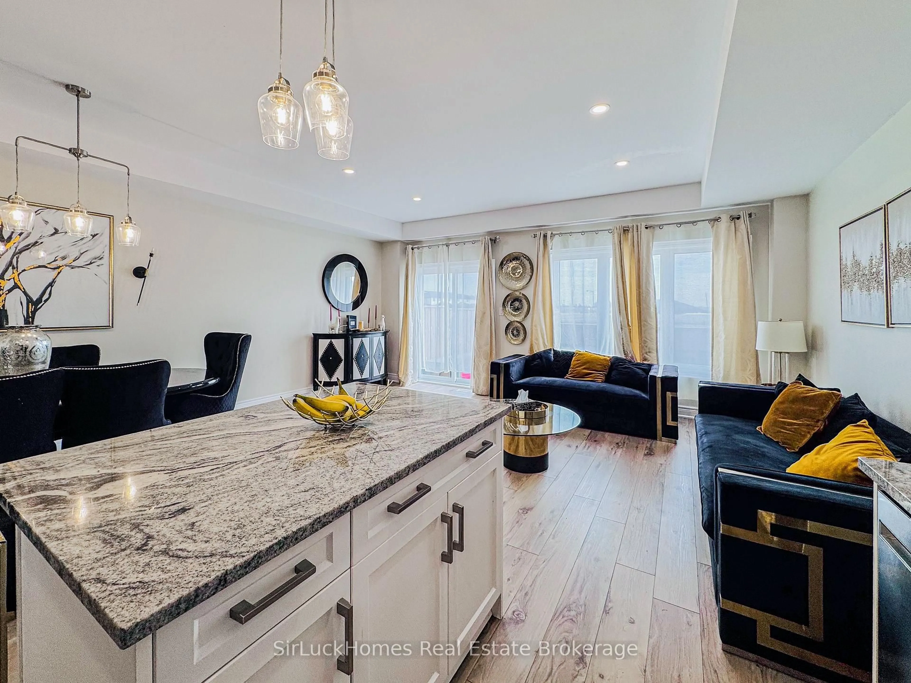 Open concept kitchen, unknown for 6 Spring Crest Way, Thorold Ontario L2V 0J8