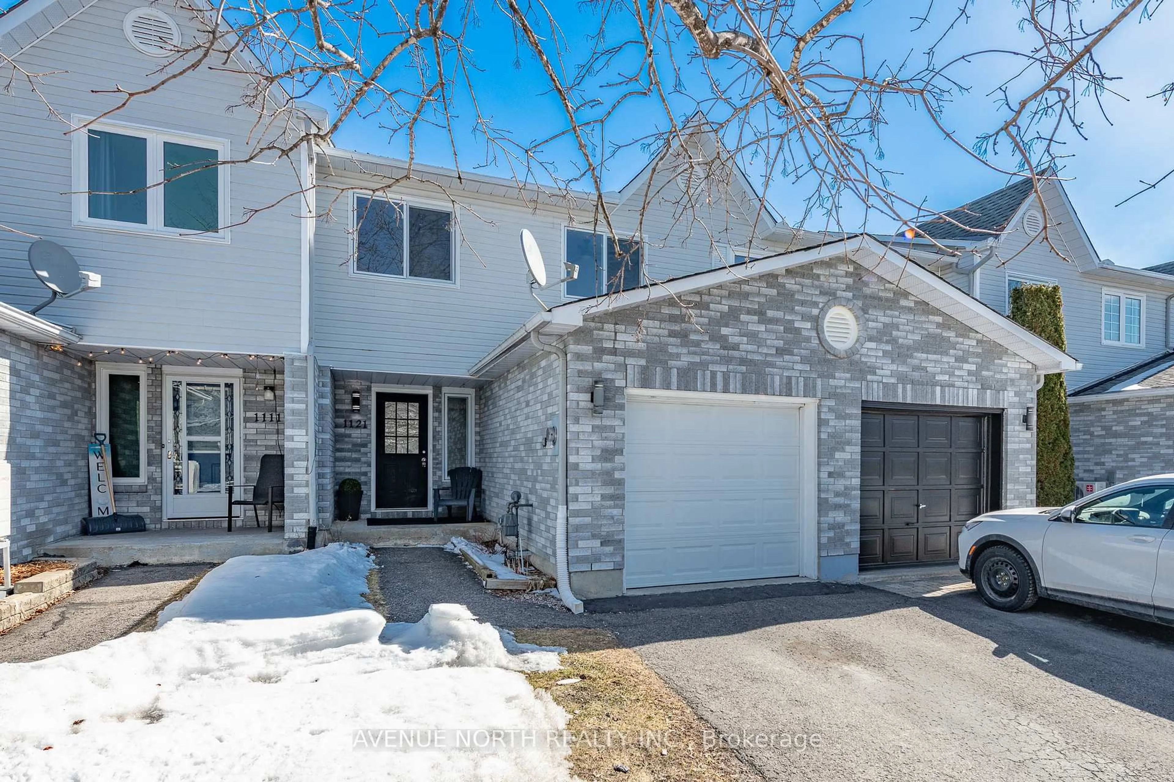 Home with brick exterior material, street for 1121 Dianne St, Clarence-Rockland Ontario K4K 1J6