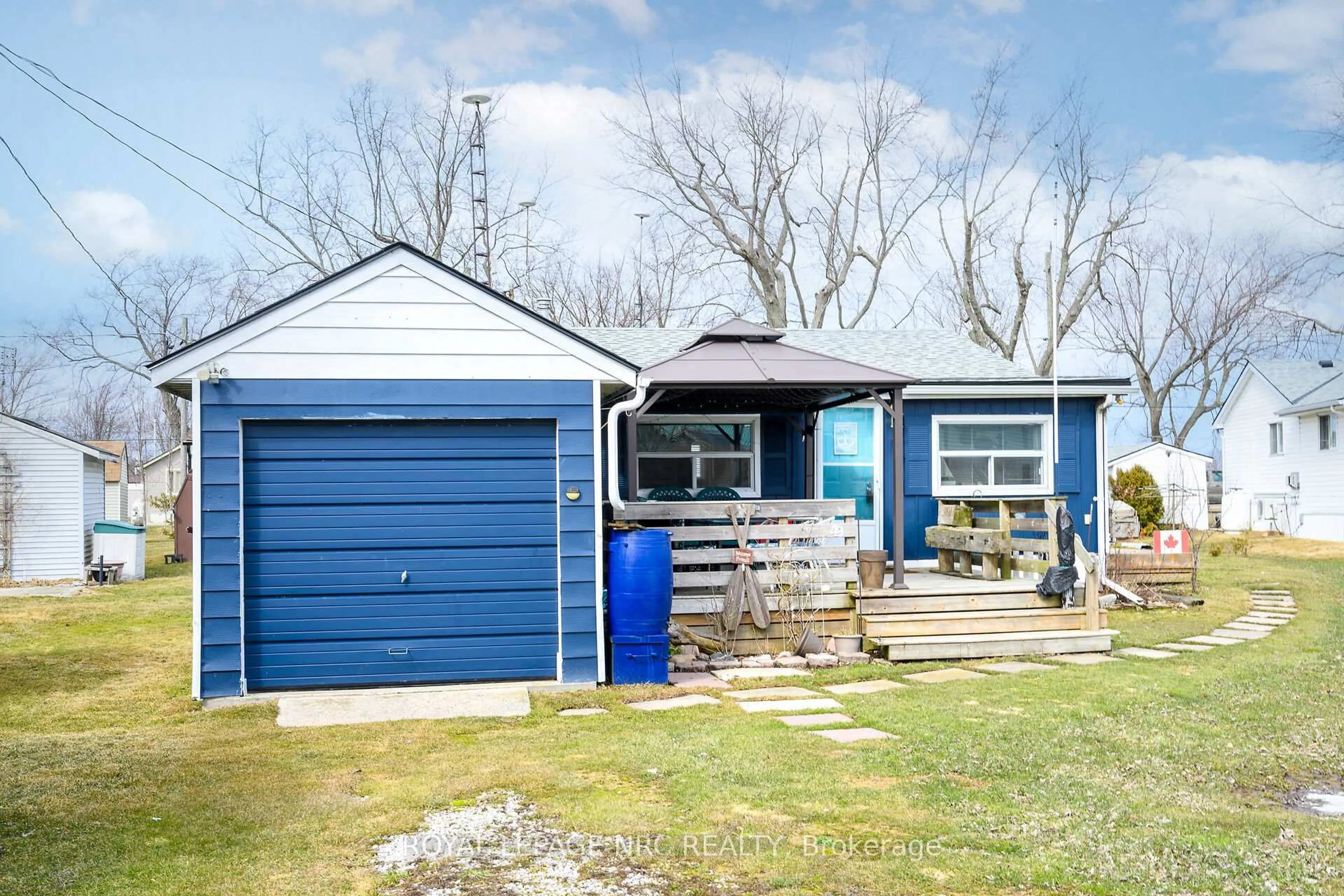 Shed for 49 Heather Lane, Haldimand Ontario N0A 1P0