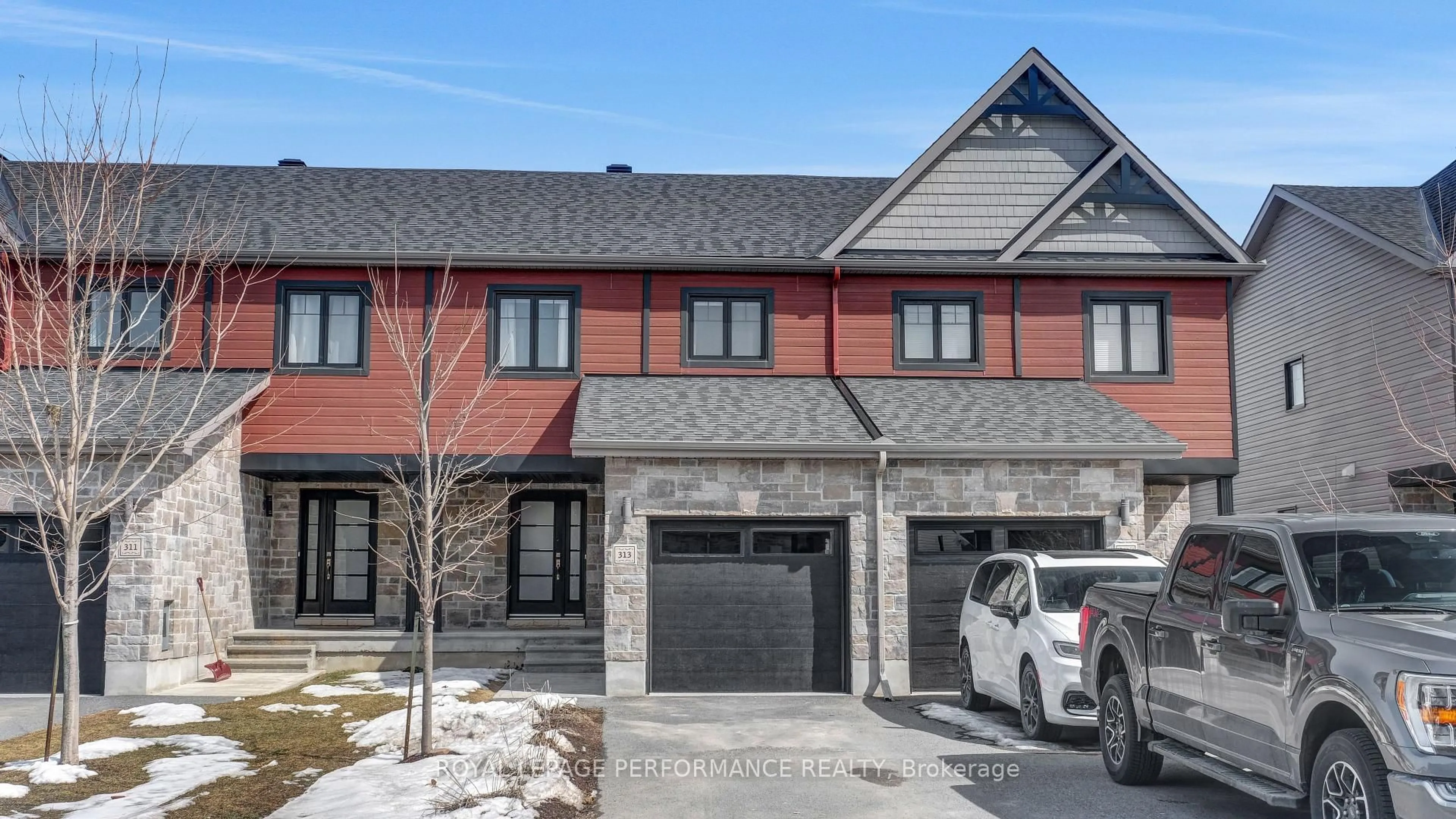 Home with brick exterior material, street for 313 Twilight Ave, Russell Ontario K4R 0E3