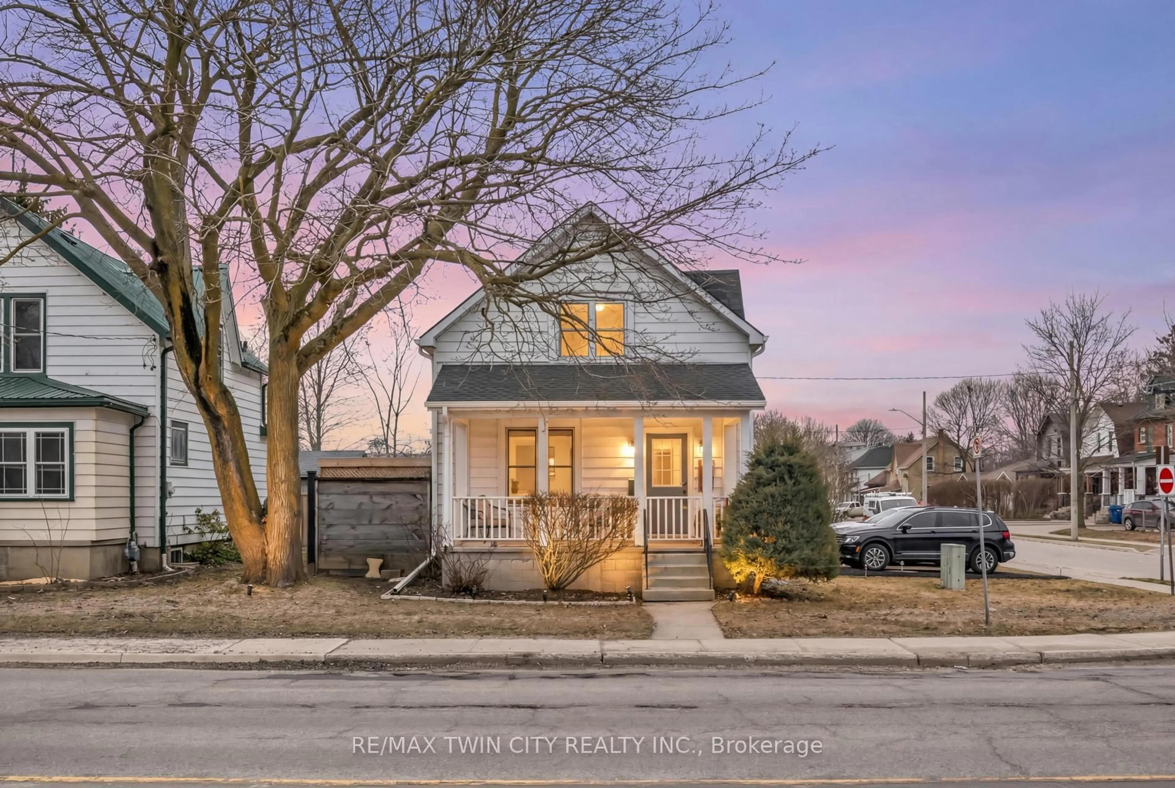 Unknown for 248 Romeo St, Stratford Ontario N5A 4T5