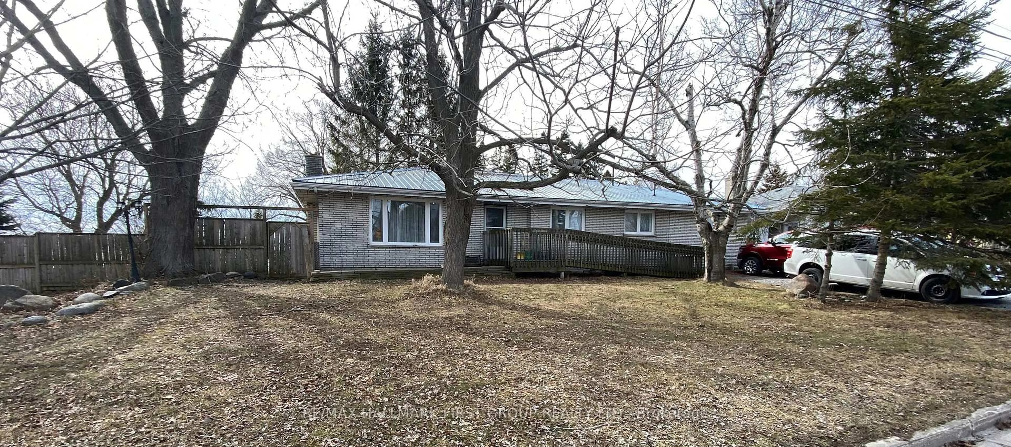 Unknown for 7 D'Arcy St, Cobourg Ontario K9A 3Z5