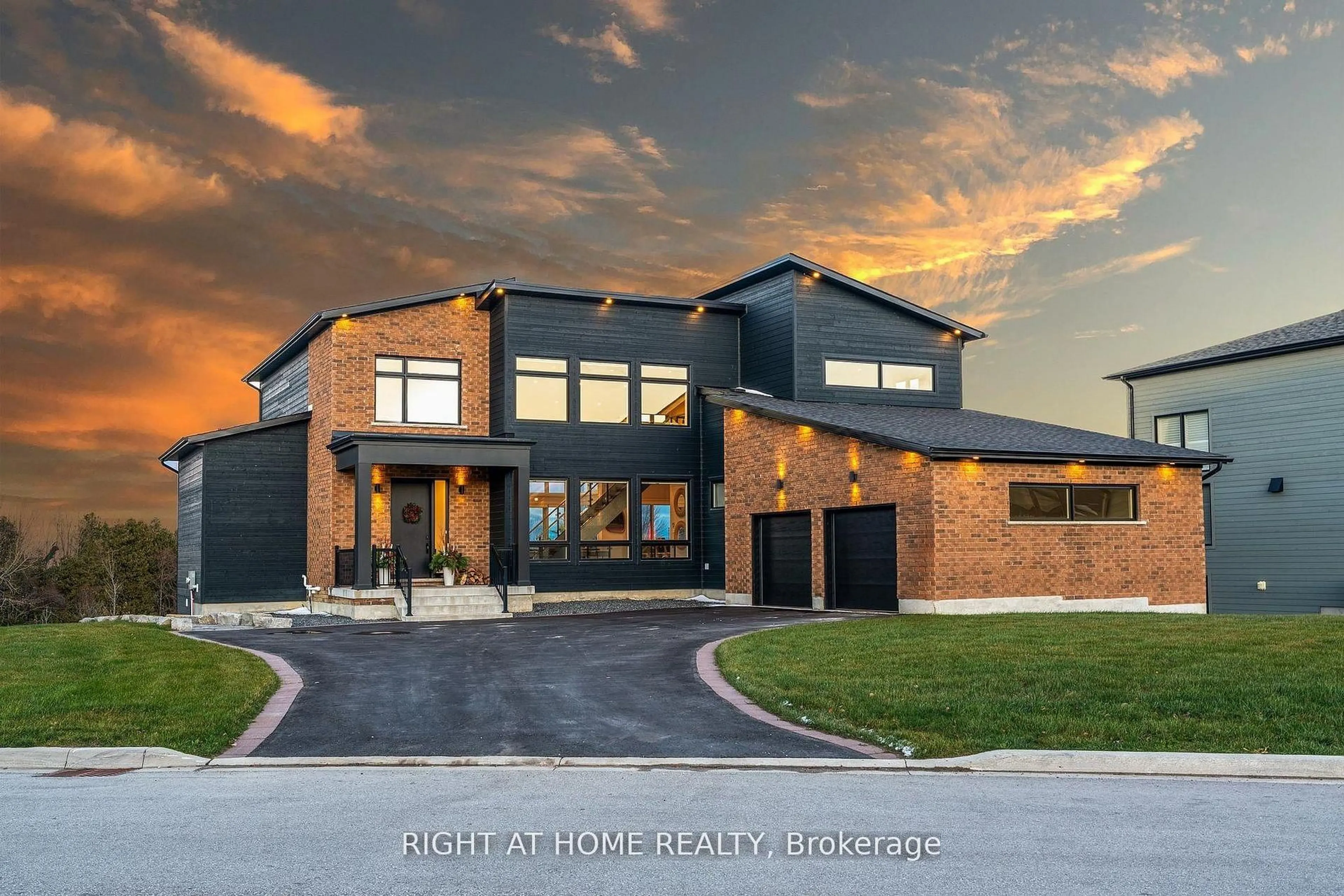 Home with brick exterior material, street for 101 Sladden Crt, Blue Mountains Ontario N0H 2P0