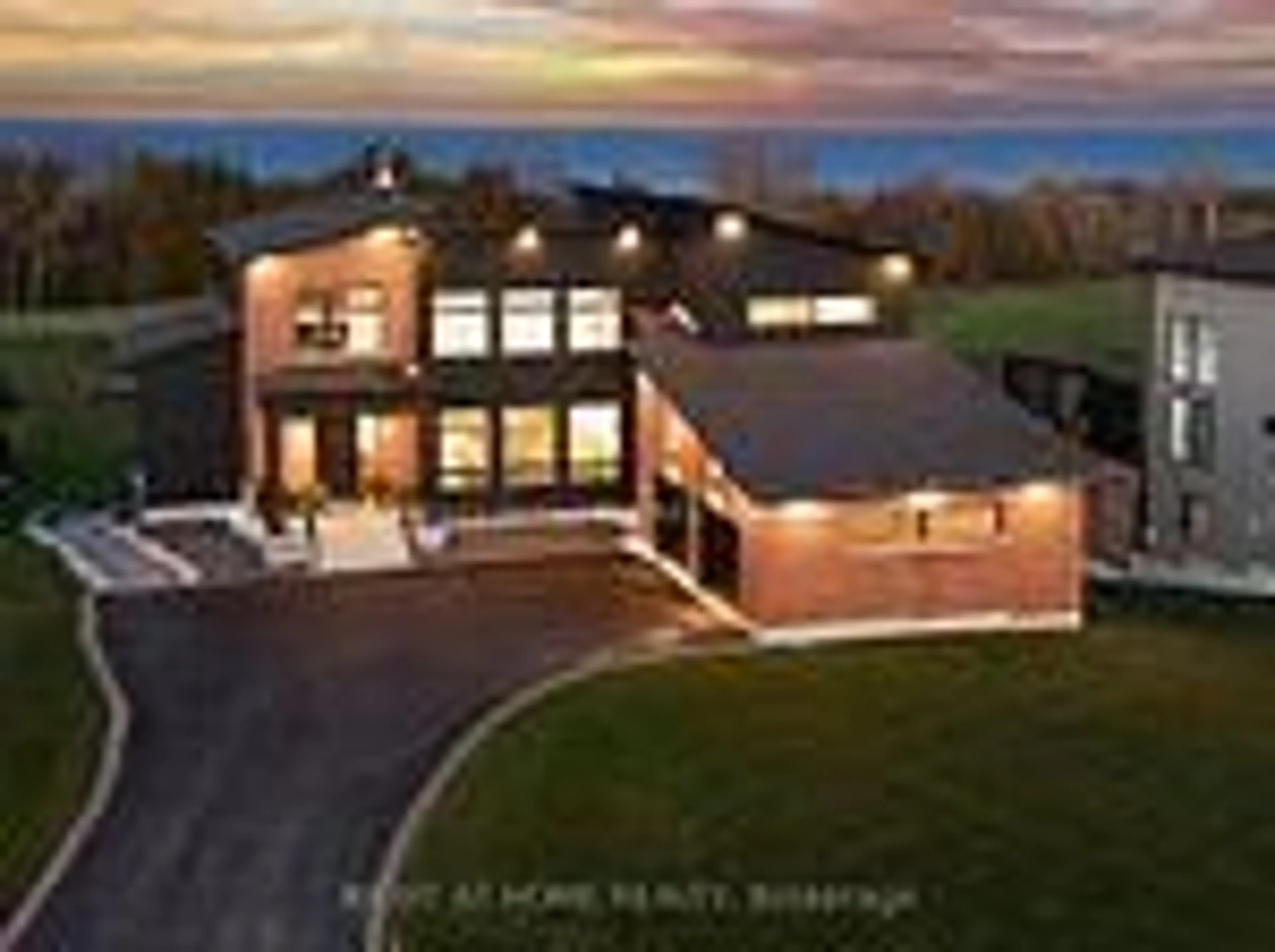 A pic from outside/outdoor area/front of a property/back of a property/a pic from drone, building for 101 Sladden Crt, Blue Mountains Ontario N0H 2P0