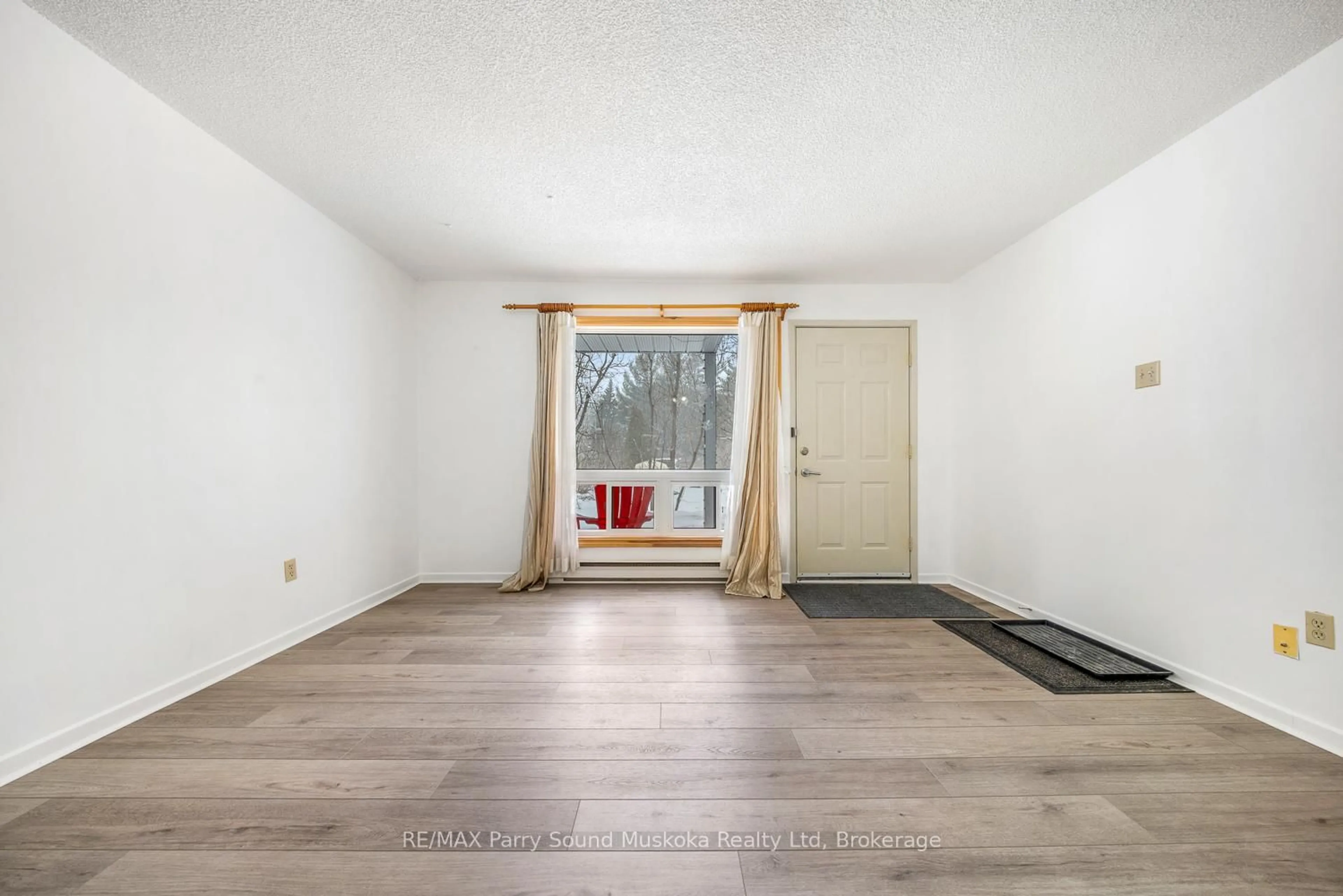 A pic of a room for 1 Georgian Bay Ave #105, Parry Sound Ontario P2A 3B1