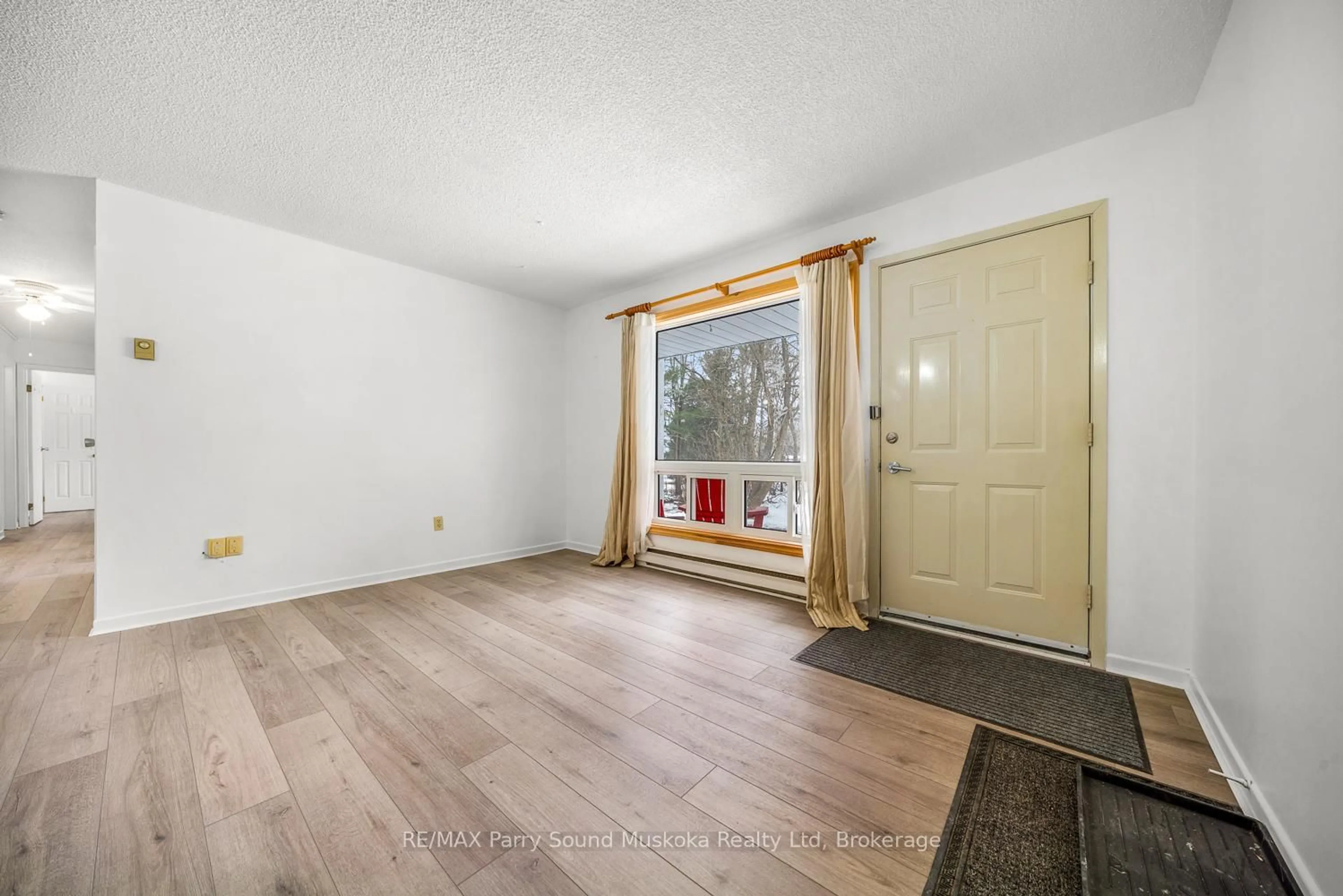 Unknown for 1 Georgian Bay Ave #105, Parry Sound Ontario P2A 3B1