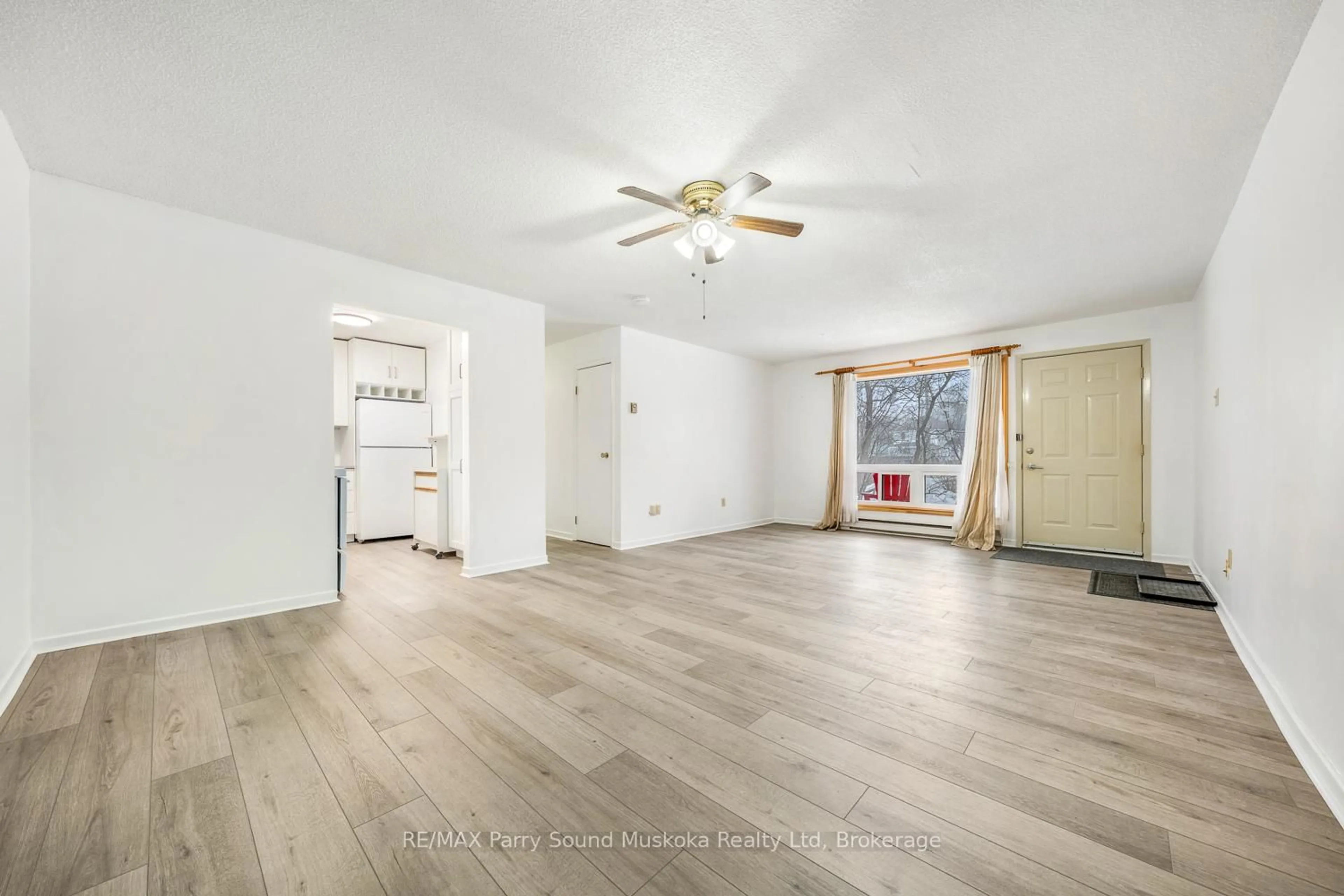 A pic of a room for 1 Georgian Bay Ave #105, Parry Sound Ontario P2A 3B1