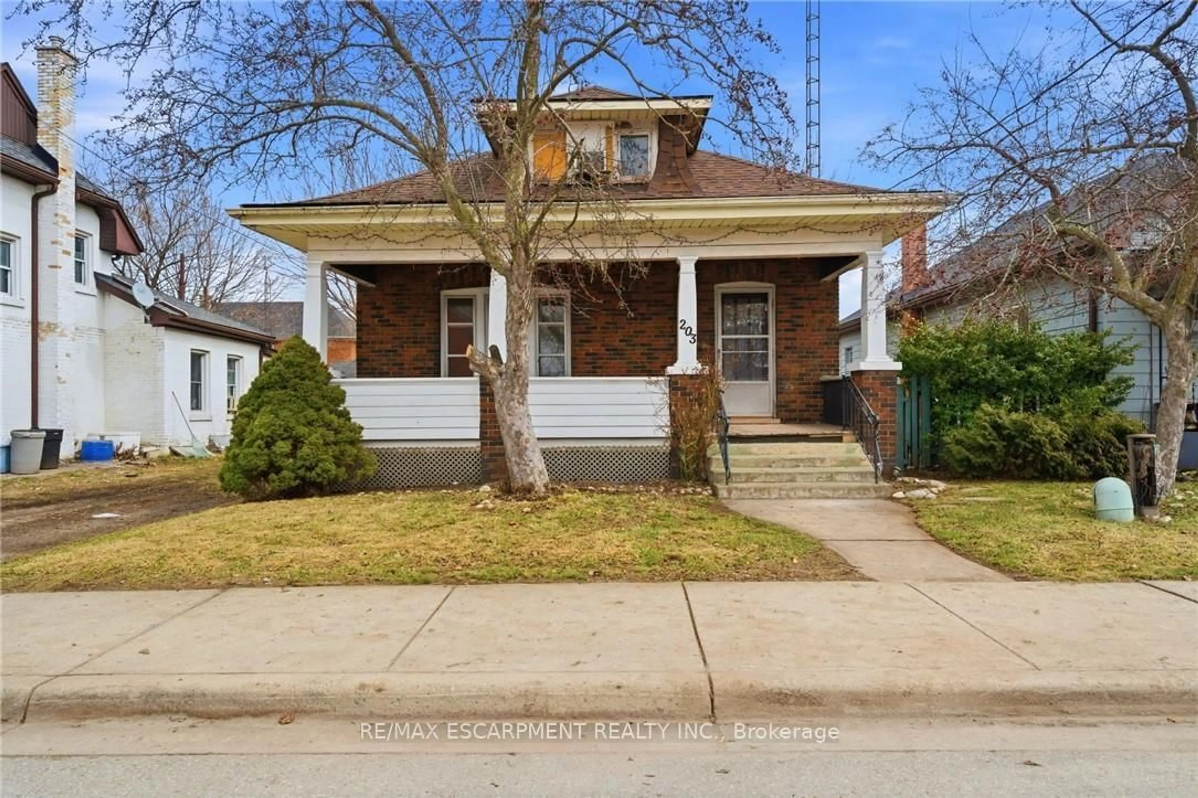 Home with brick exterior material, street for 203 Brock St, Brantford Ontario N3S 5W8