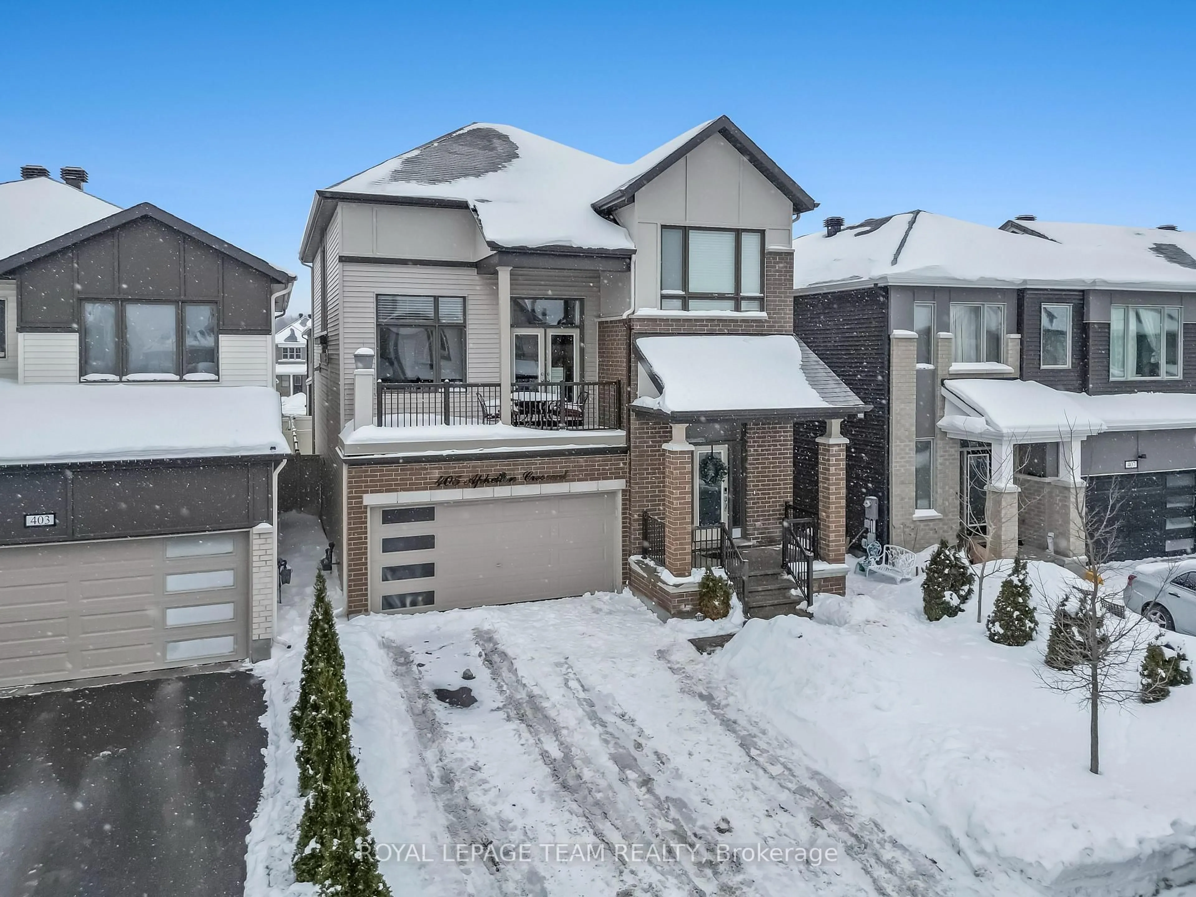 A pic from outside/outdoor area/front of a property/back of a property/a pic from drone, street for 405 Aphelion Cres, Ottawa Ontario K2J 6N6