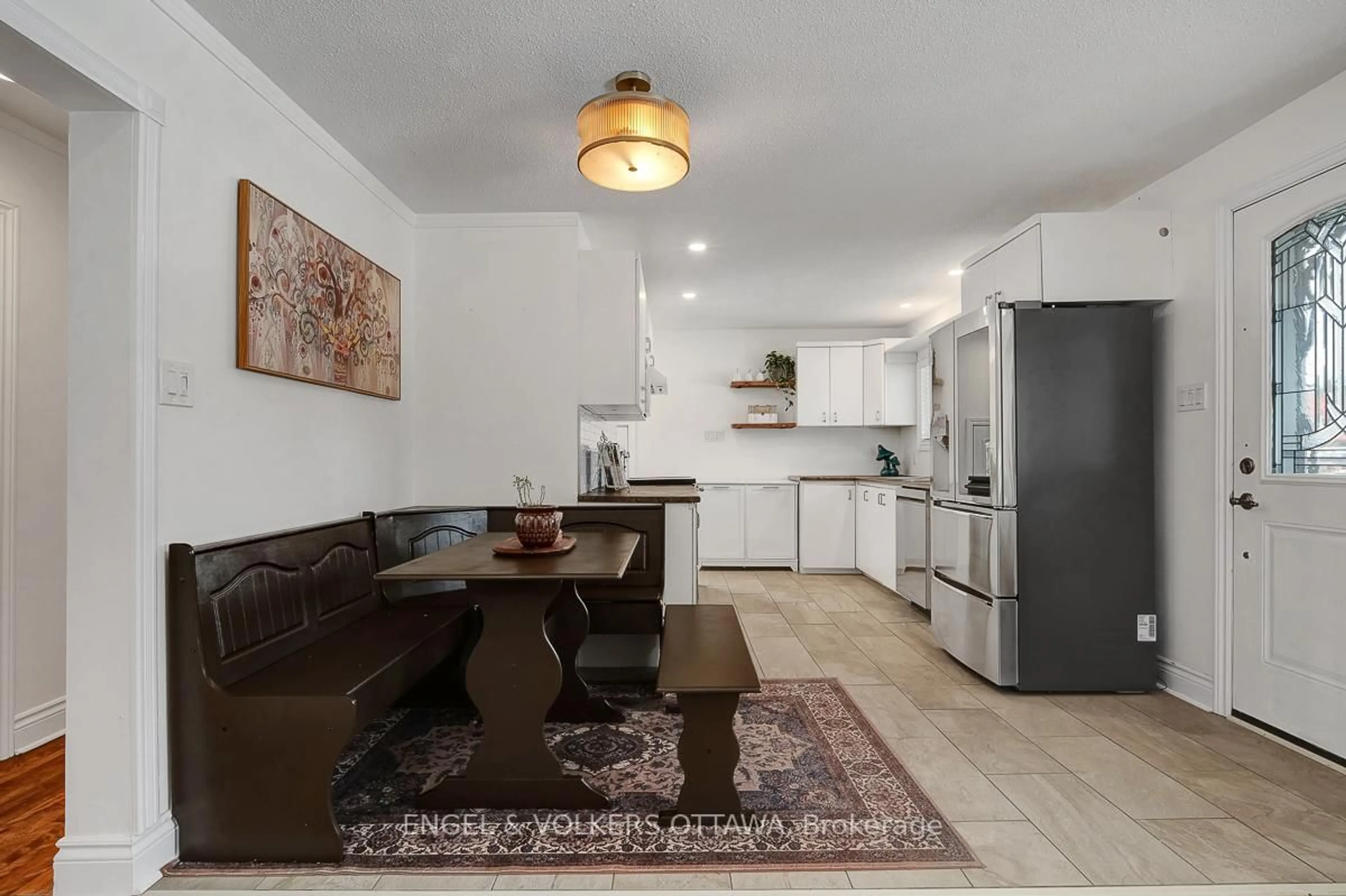 Open concept kitchen, unknown for 3822 Indian Creek Rd, Clarence-Rockland Ontario K0A 2A0