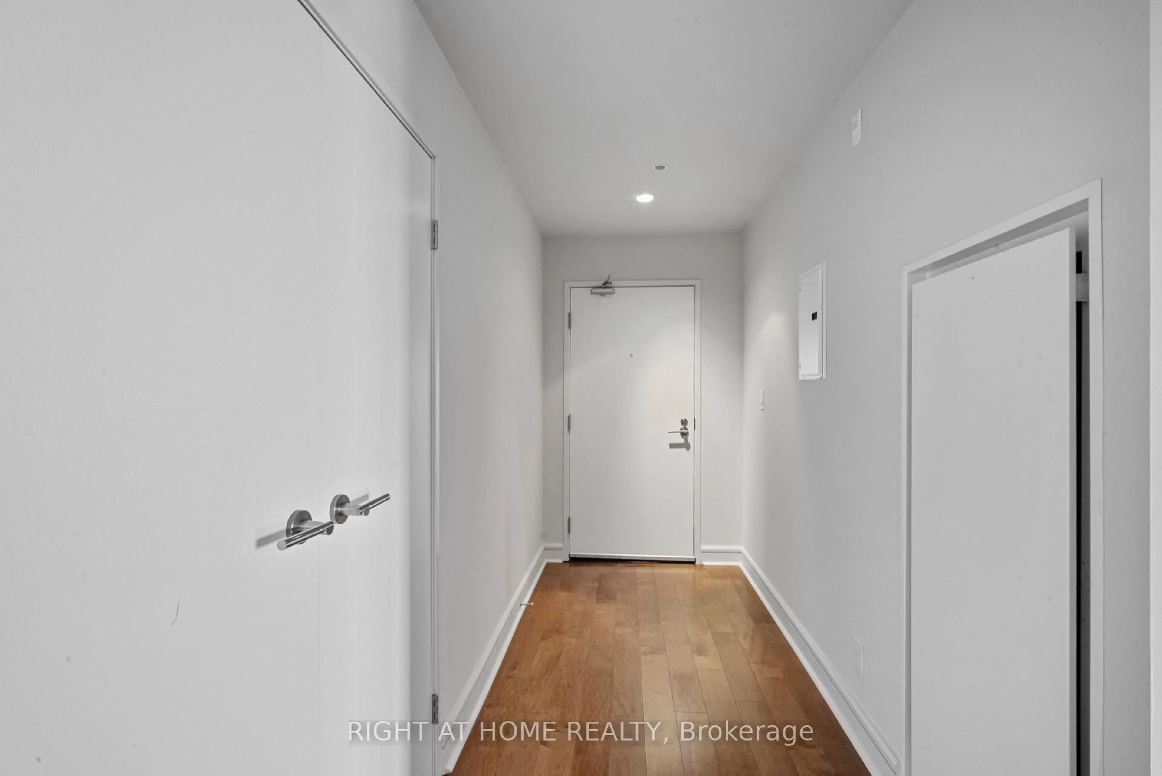 Unknown for 555 Anand Private #802, Ottawa Ontario K1V 2R7