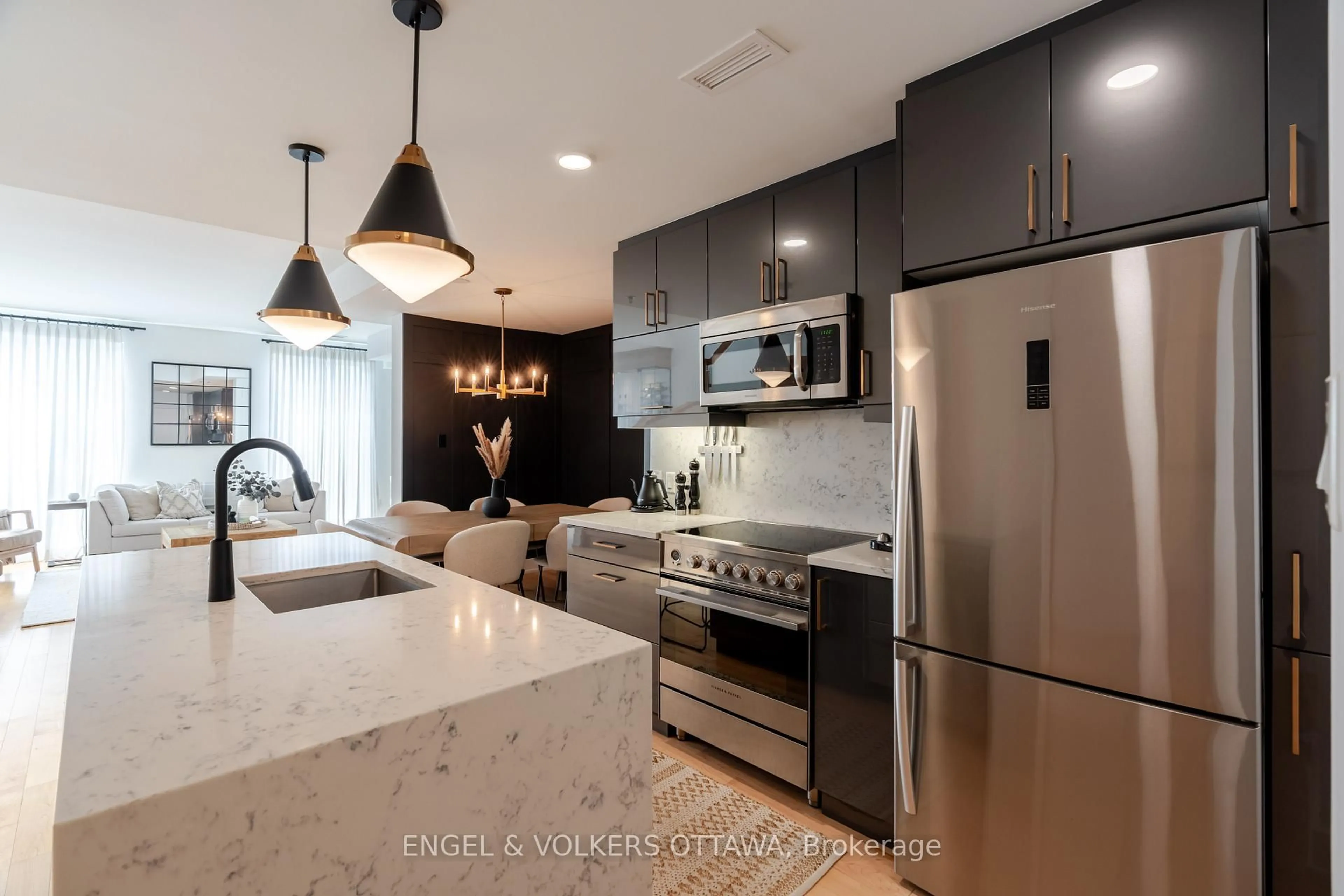 Contemporary kitchen, unknown for 197 Lisgar St #218, Ottawa Ontario K2P 0X5