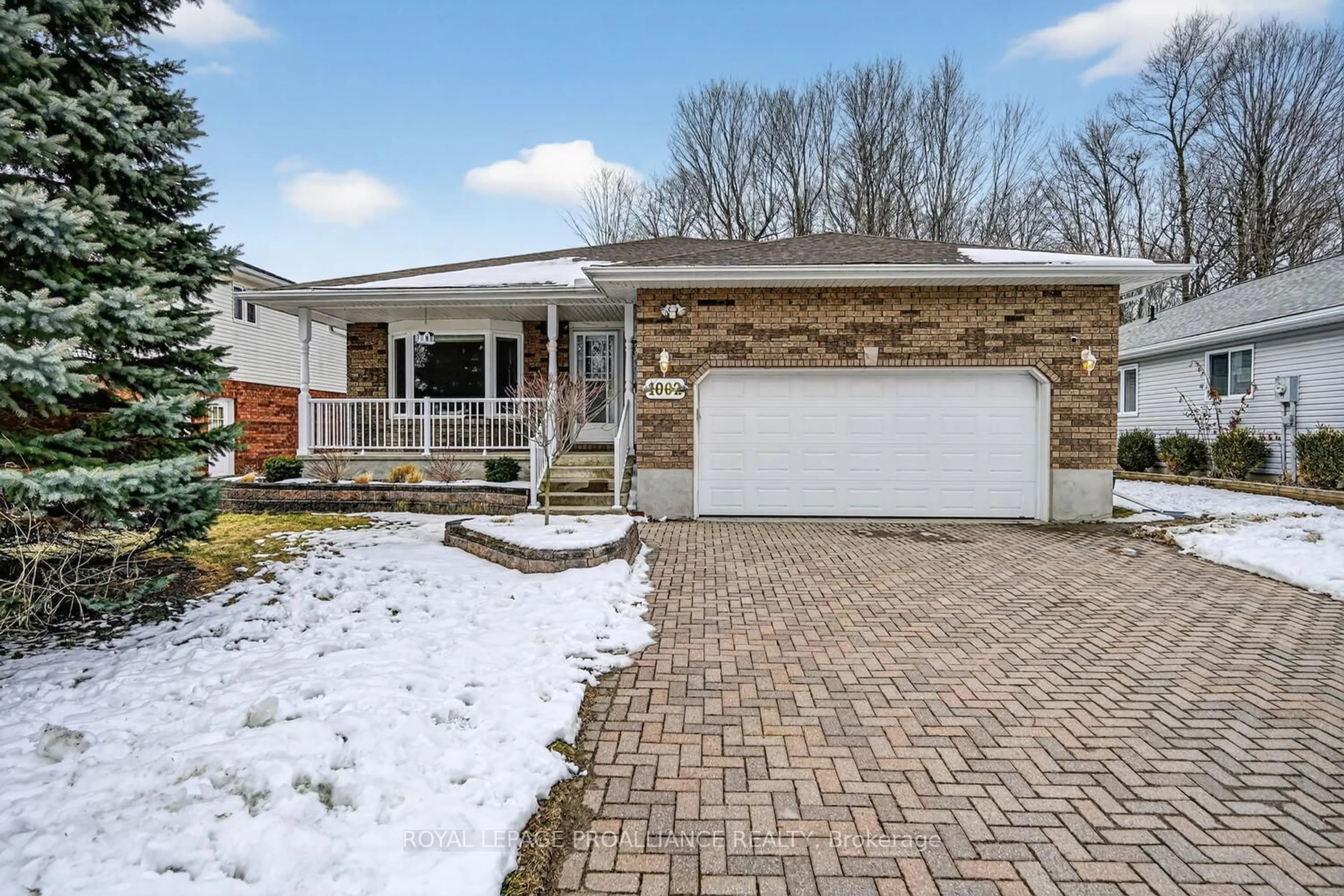 Home with brick exterior material, street for 1002 Montrose St, Brockville Ontario K6V 7E9