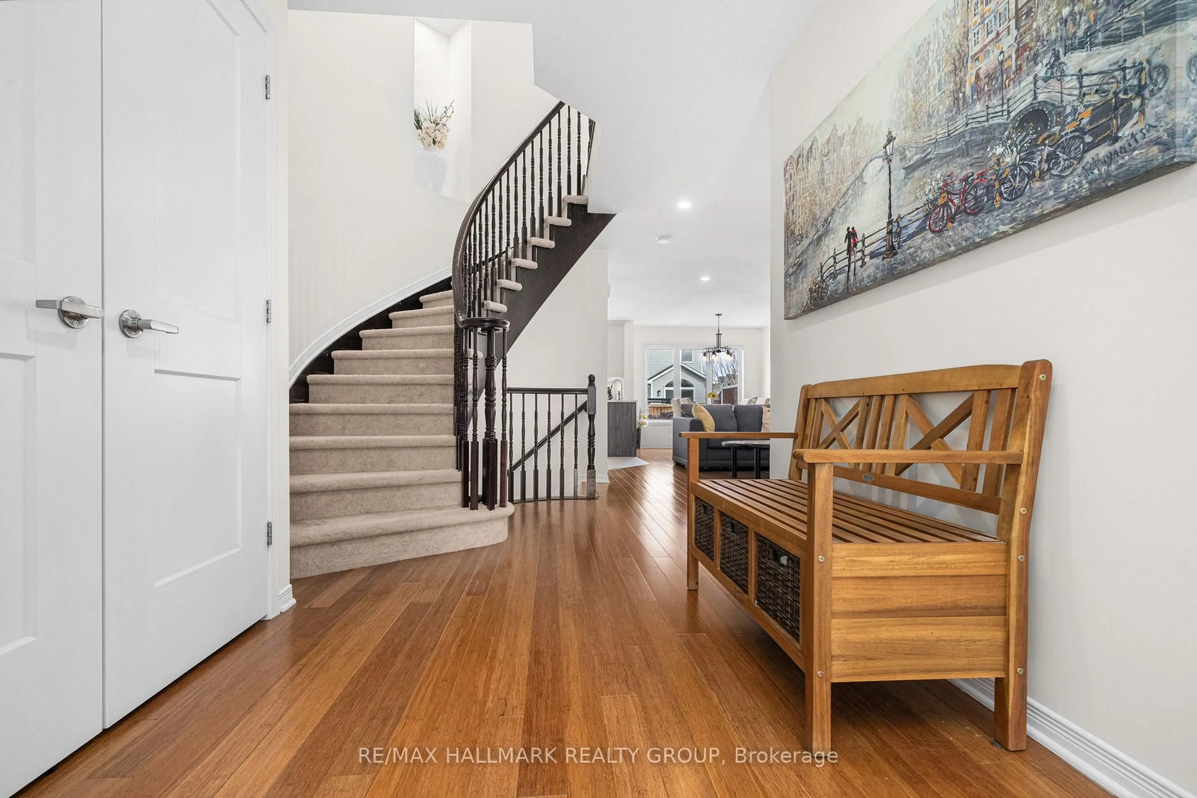 Indoor entryway for 287 Monaco Pl, Ottawa Ontario K4A 0G6