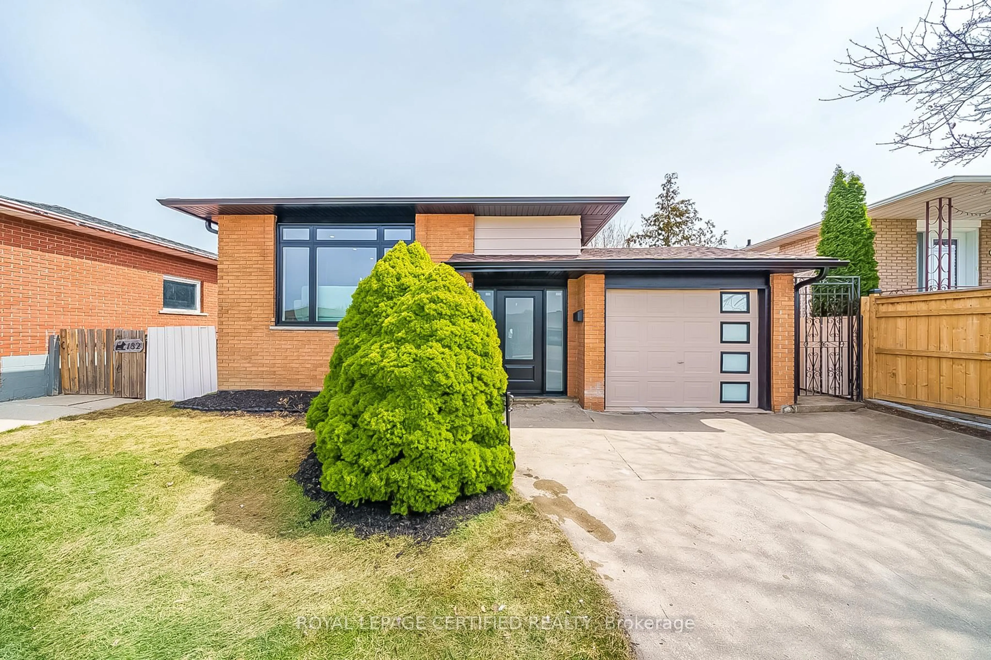 Home with brick exterior material, street for 178 Marcella Cres, Hamilton Ontario L8K 6G3