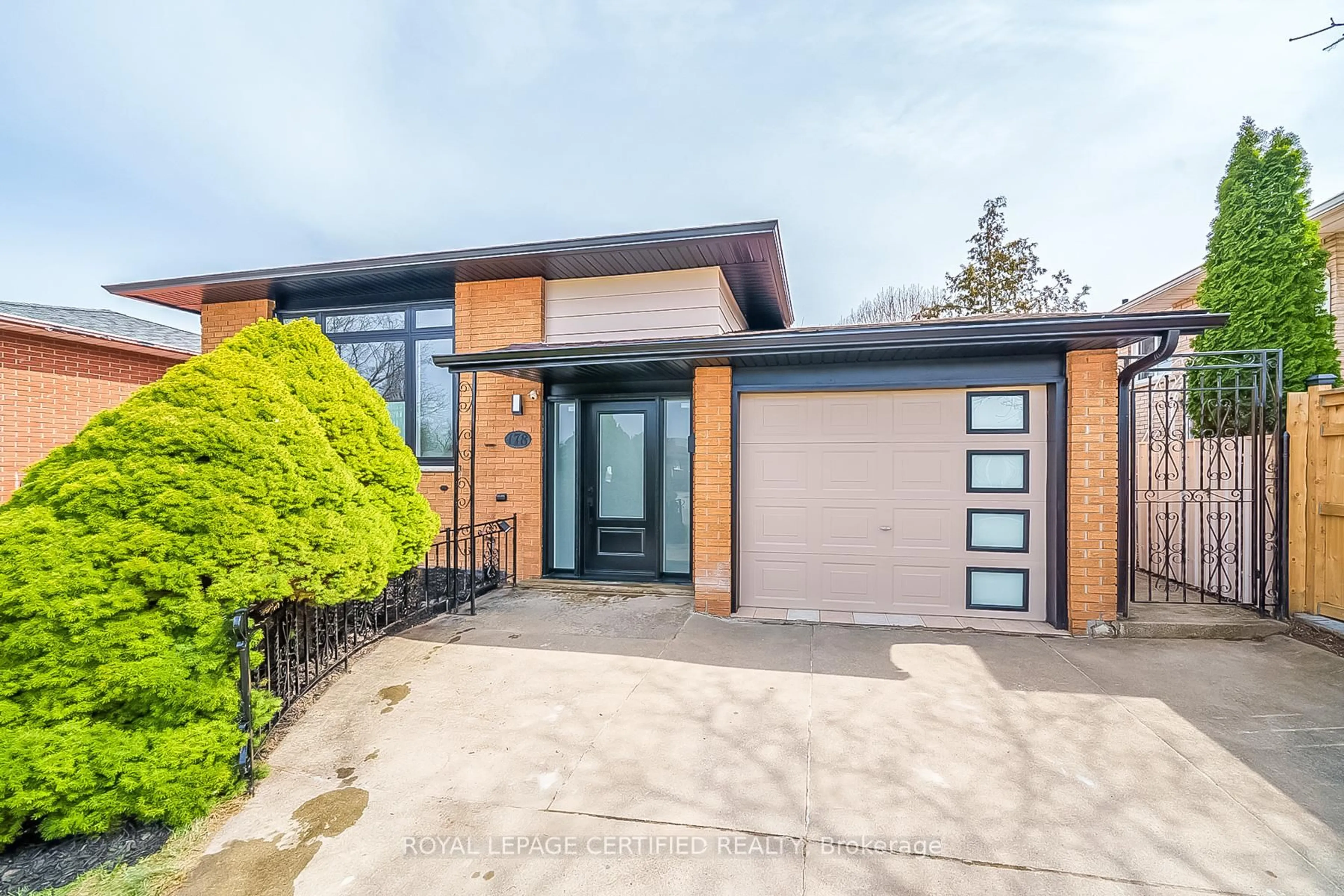 Home with brick exterior material, street for 178 Marcella Cres, Hamilton Ontario L8K 6G3