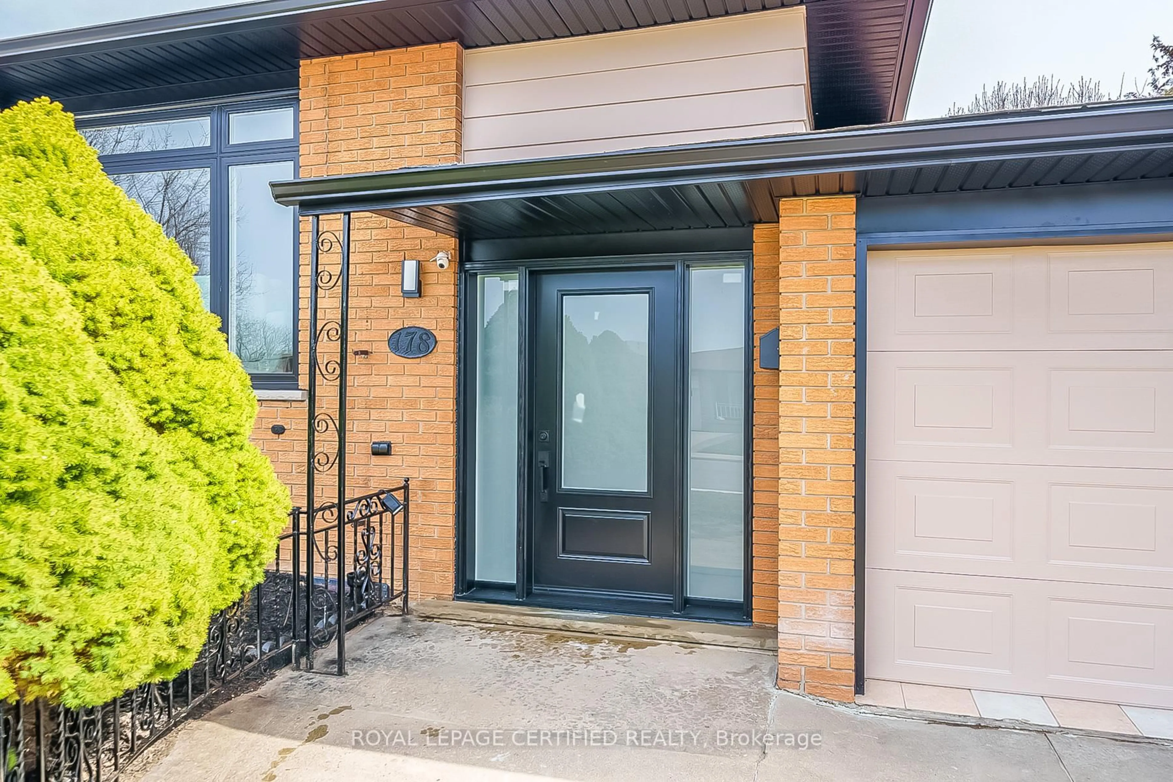 Home with brick exterior material, street for 178 Marcella Cres, Hamilton Ontario L8K 6G3