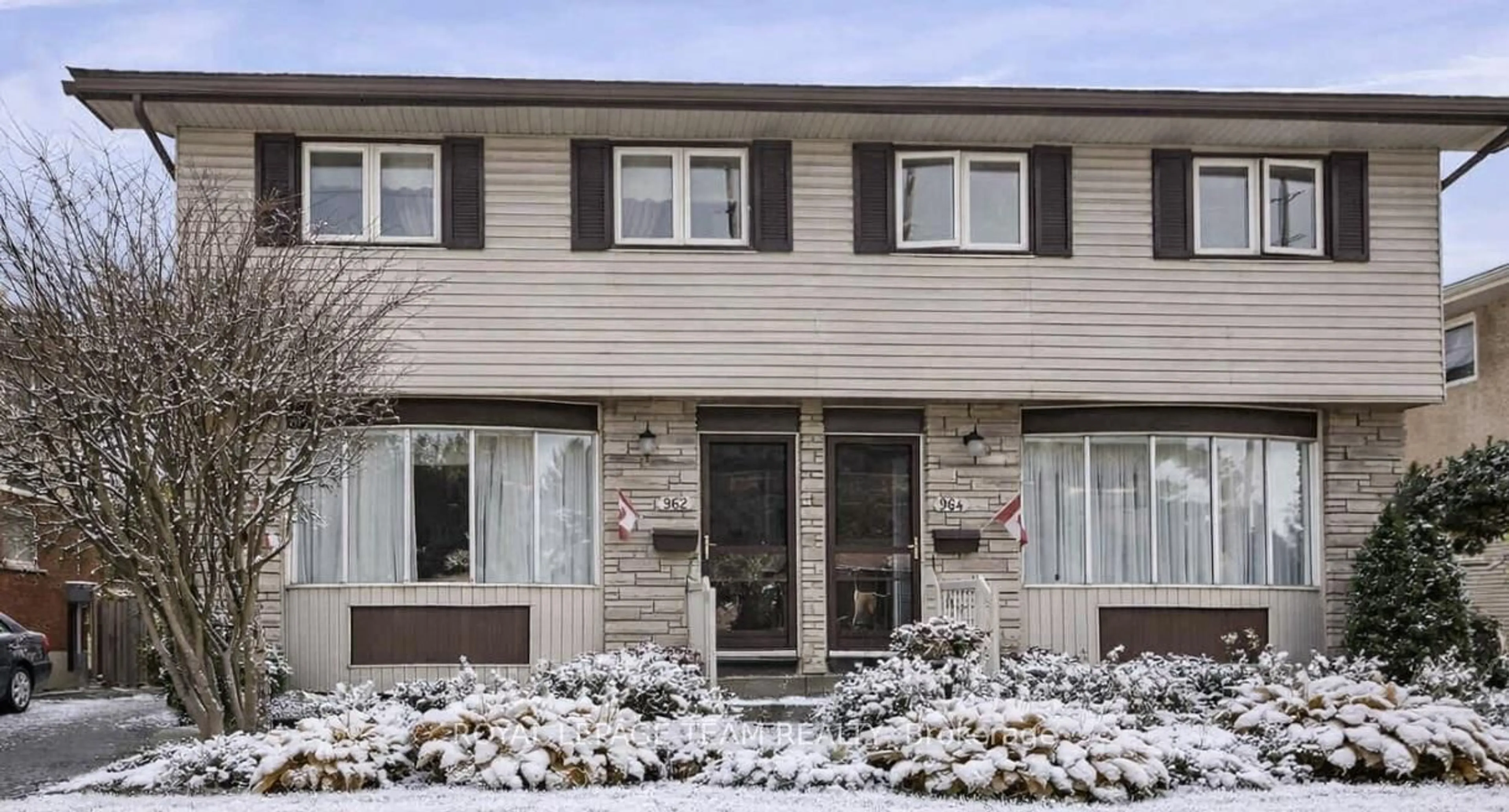 Home with brick exterior material, street for 962 Dynes Rd, Ottawa Ontario K2C 0G8