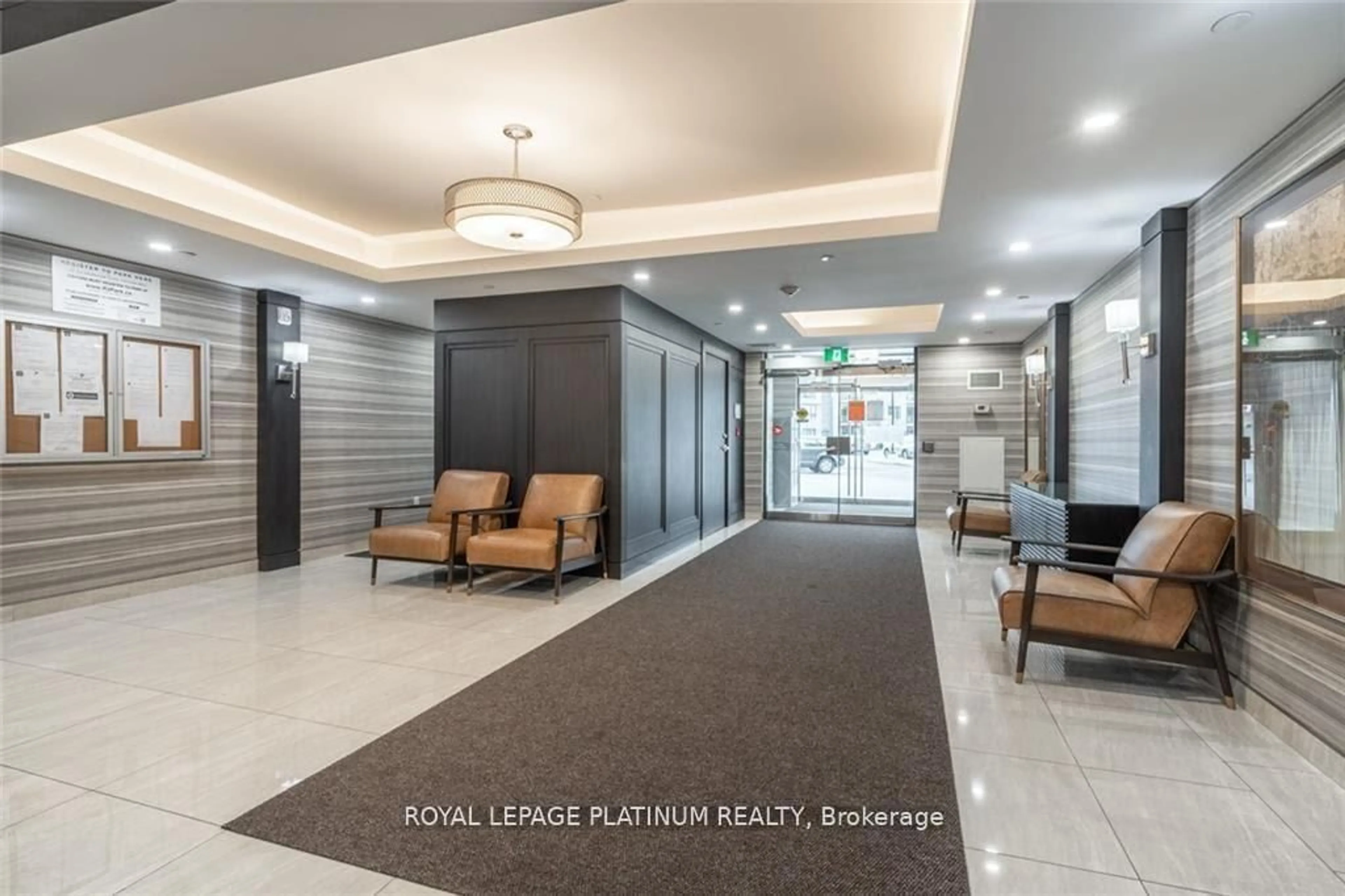 Lobby for 125 Shoreview Pl #233, Hamilton Ontario L8E 0K3