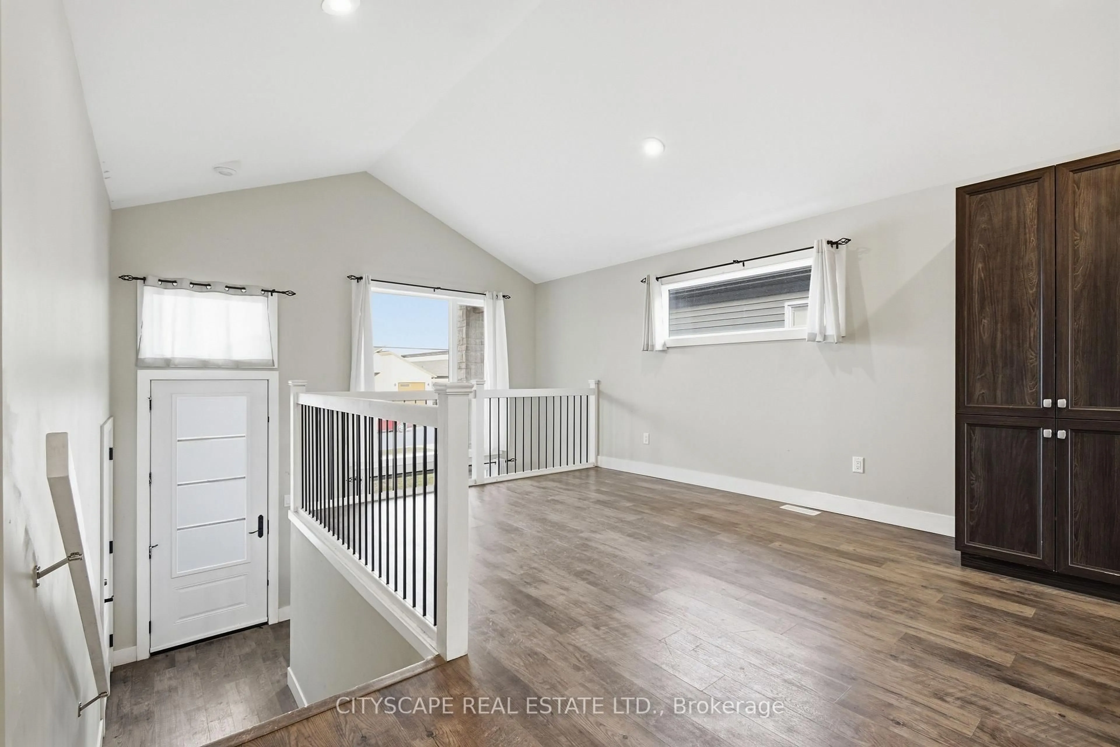 Unknown for 106 Ironwood Tr, Chatham-Kent Ontario N7M 0T3