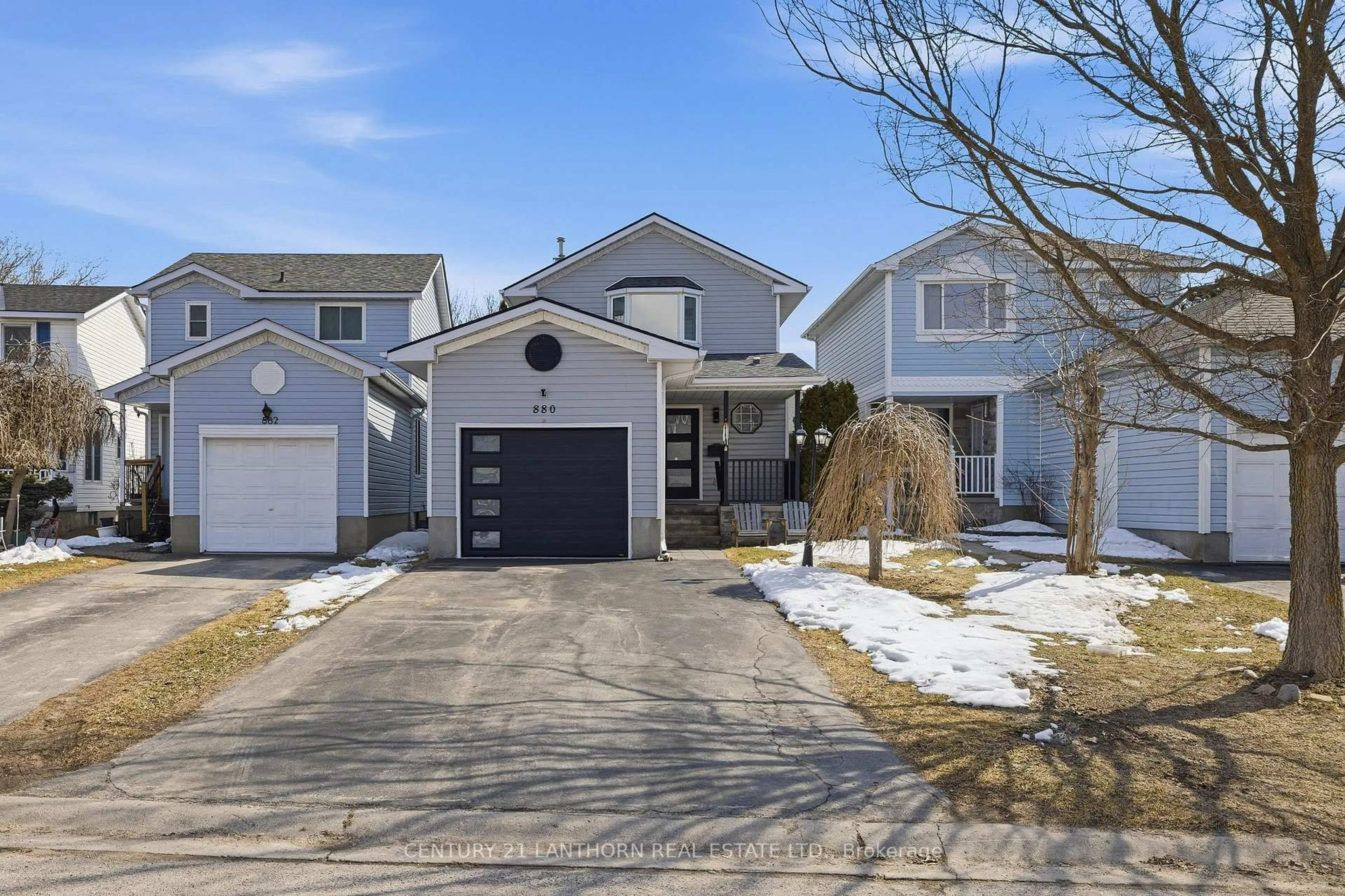 Home with vinyl exterior material, street for 880 Walker Crt, Kingston Ontario K7M 8L2