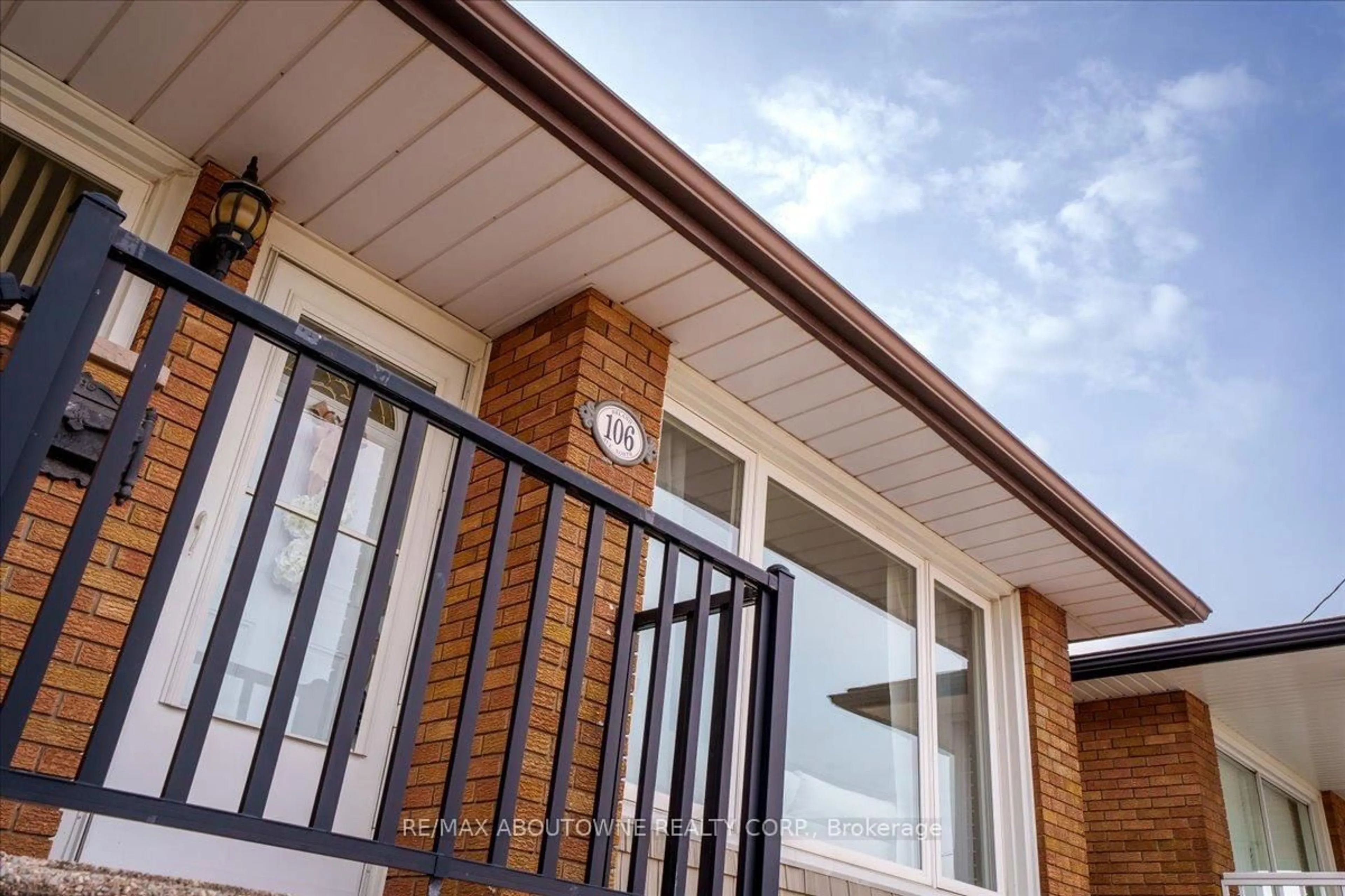 Home with brick exterior material, street for 106 Beland Ave, Hamilton Ontario L8H 6C1