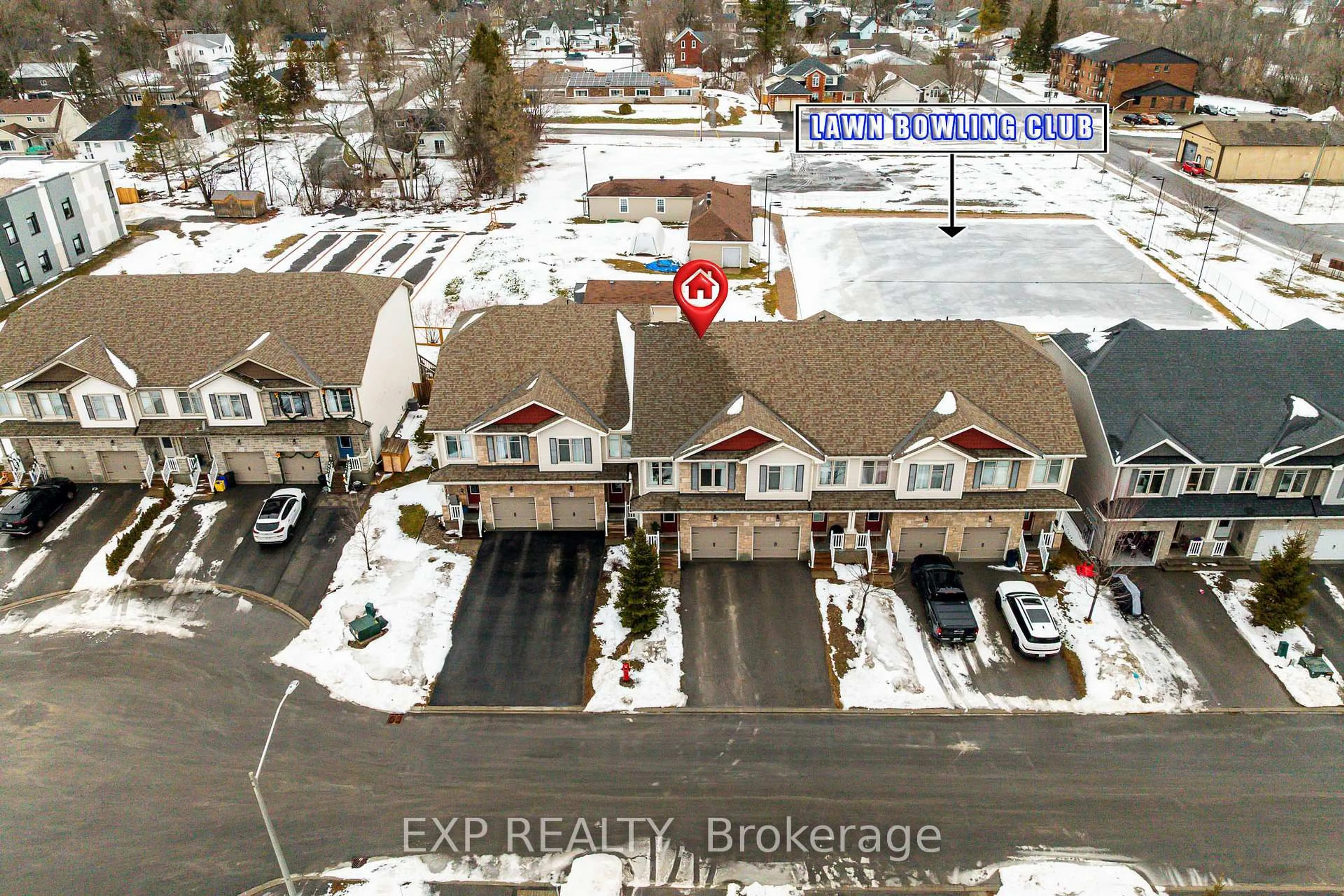 A pic from outside/outdoor area/front of a property/back of a property/a pic from drone, unknown for 526 Stanley Brothers St, Almonte Ontario K0A 1A0