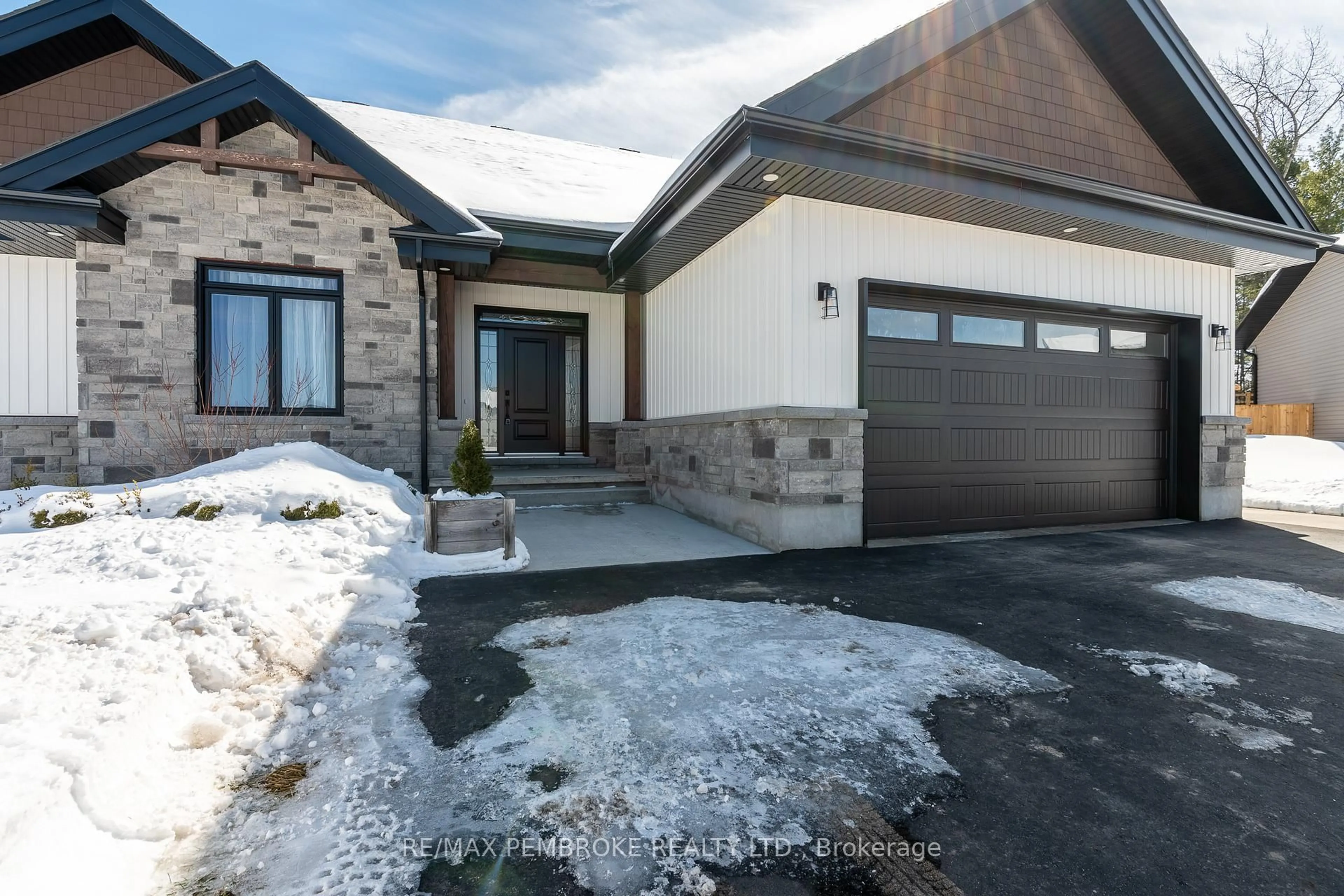 Home with brick exterior material, street for 131 Chad St, Petawawa Ontario K8H 0G9