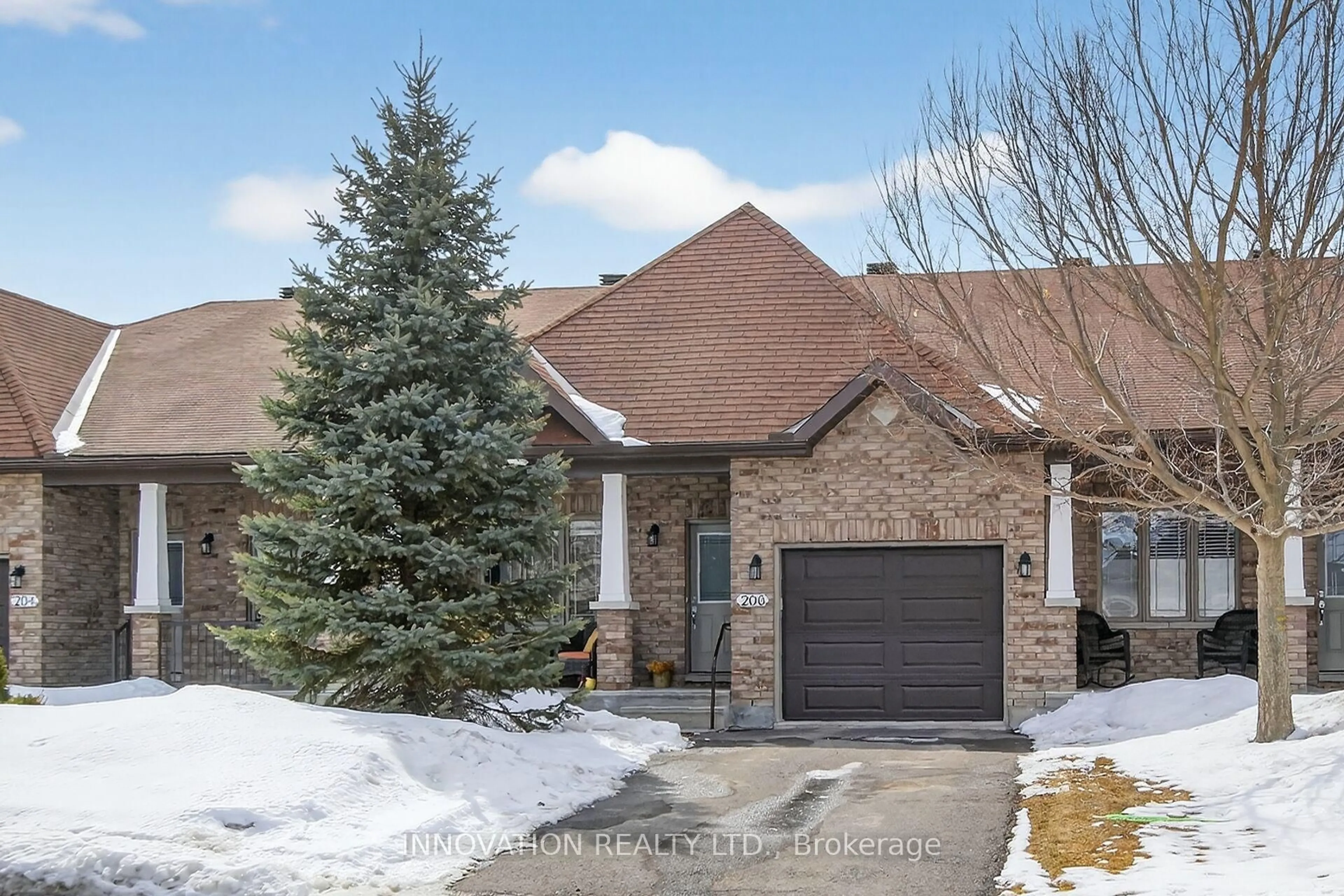 Home with brick exterior material, street for 206 Edey St, Arnprior Ontario K7S 0A8