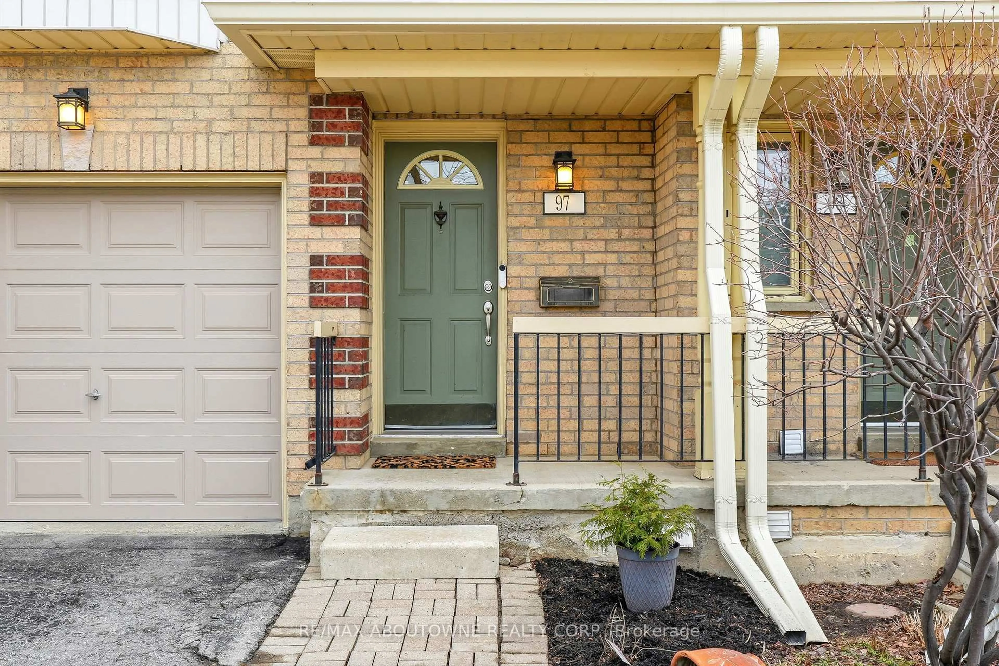Home with brick exterior material, street for 302 College Ave #97, Guelph Ontario N1G 4T6