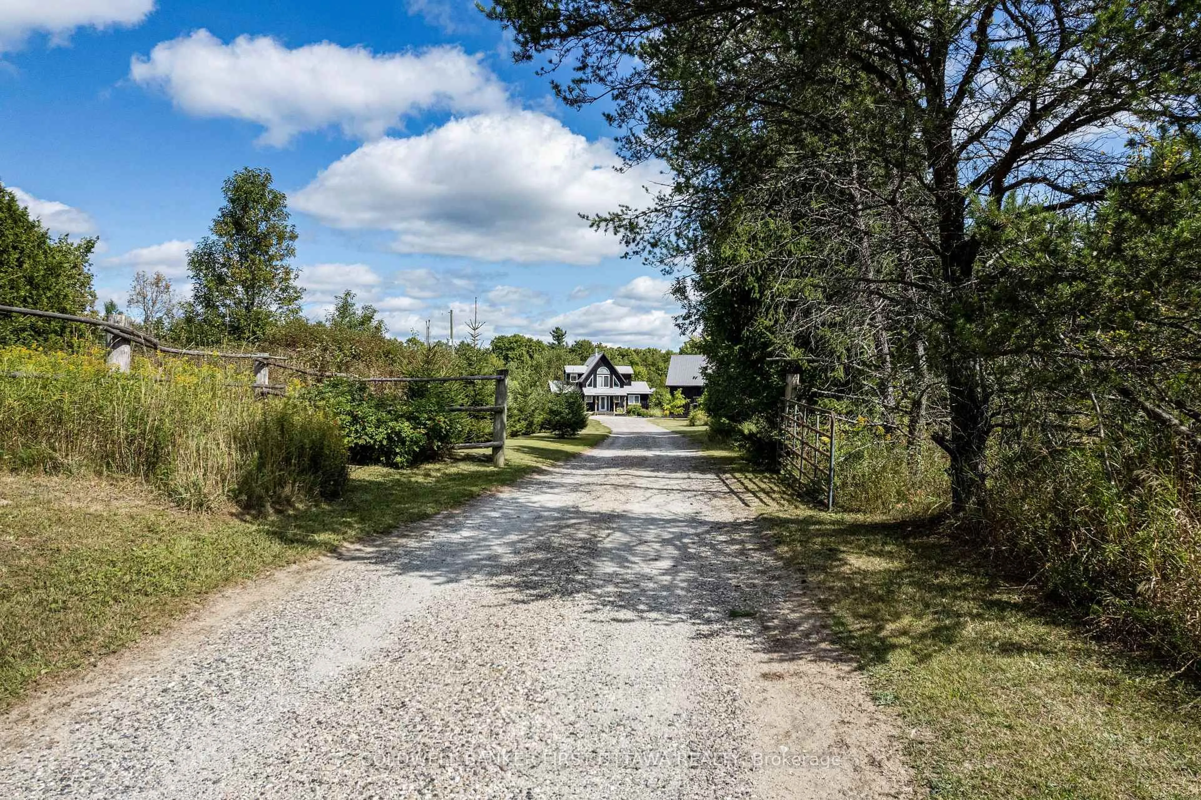 A pic from outside/outdoor area/front of a property/back of a property/a pic from drone, street for 1158 Fallbrook Rd, Balderson Ontario K0G 1A0