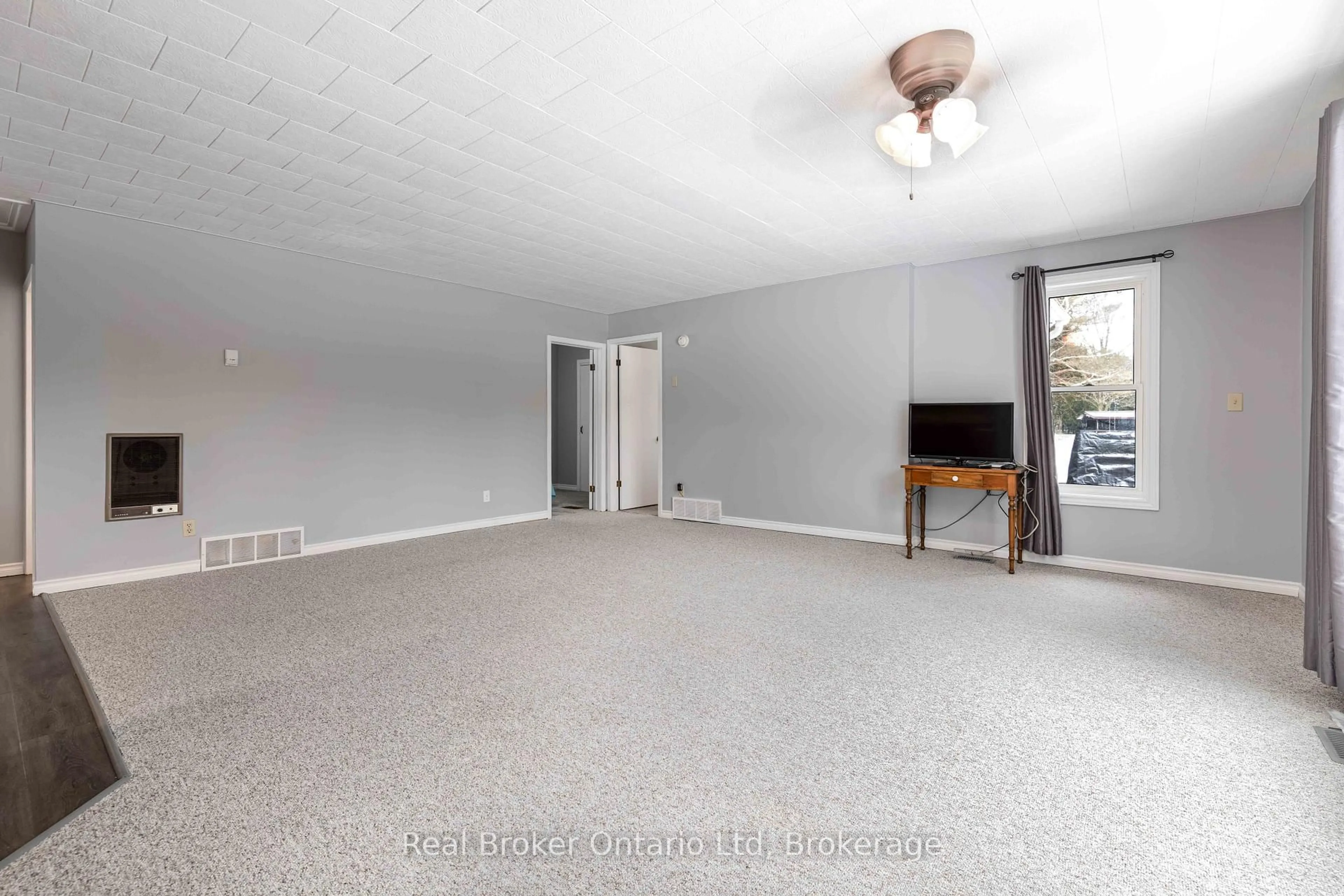 A pic of a room for 16 Twin River Dr, South Bruce Peninsula Ontario N0H 2T0