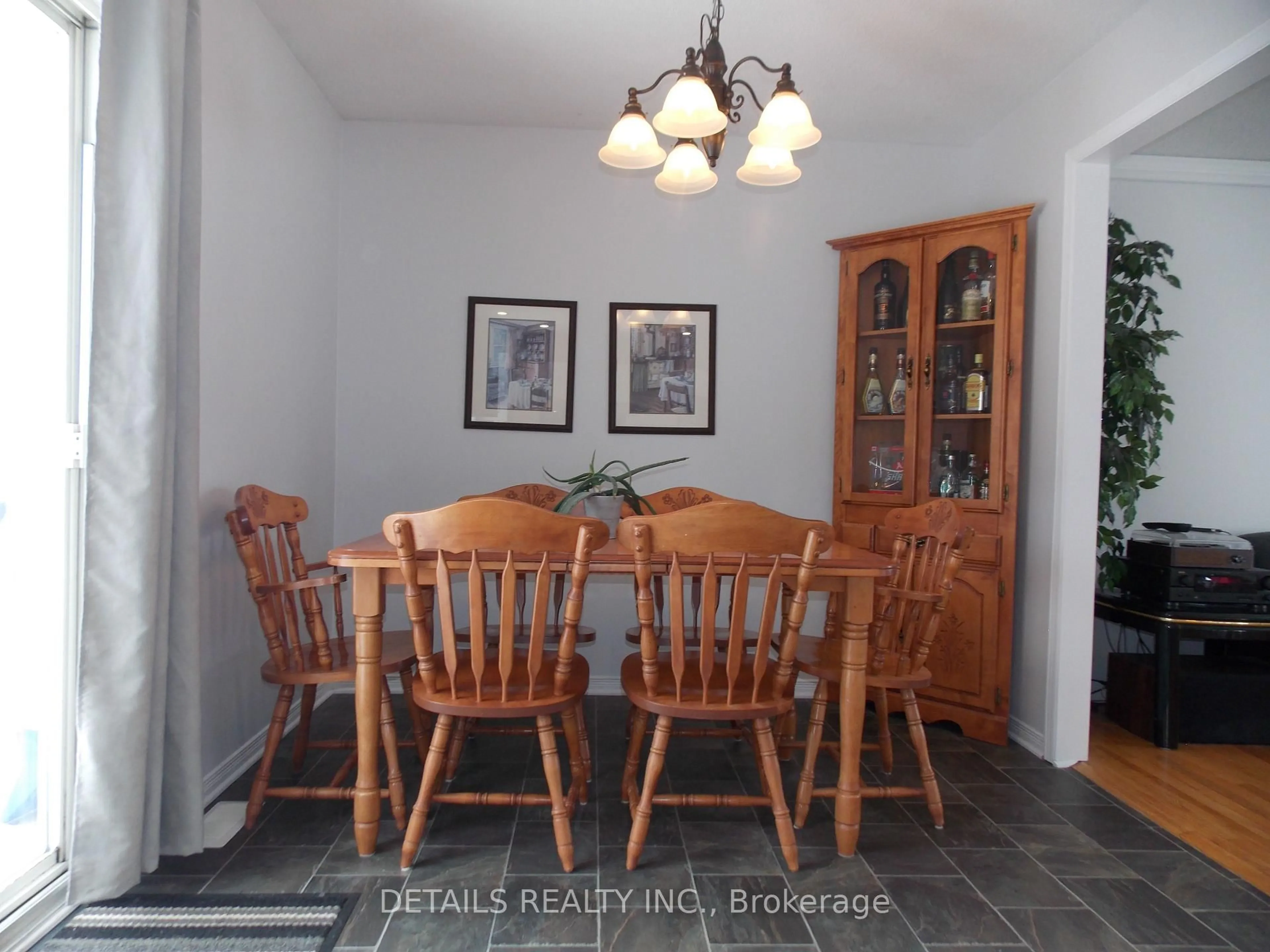 Dining room, ceramic/tile floor for 7 Tilly Lane, North Grenville Ontario K0G 1S0