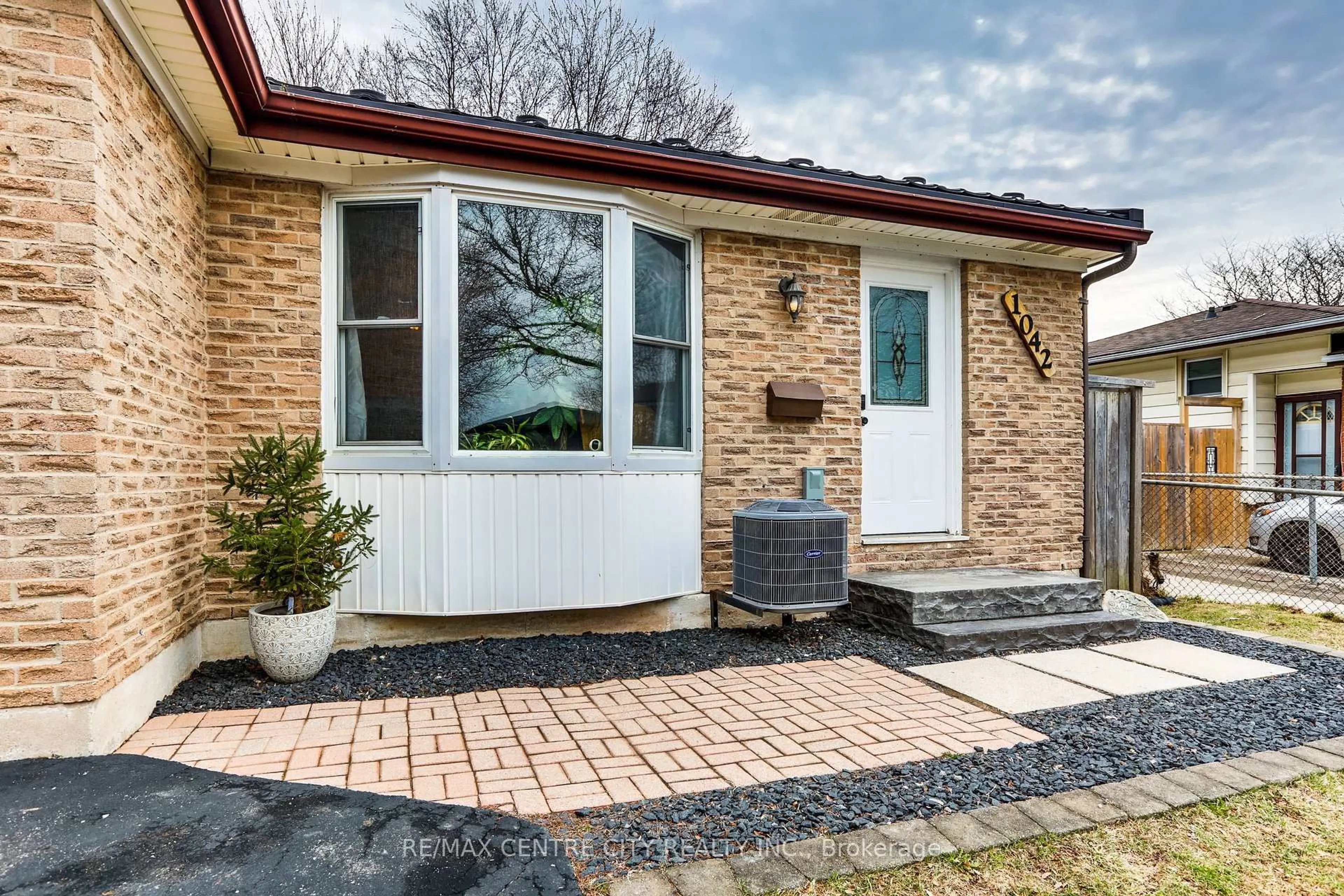 Home with brick exterior material, street for 1042 Jalna Blvd, London South Ontario N6E 2M1
