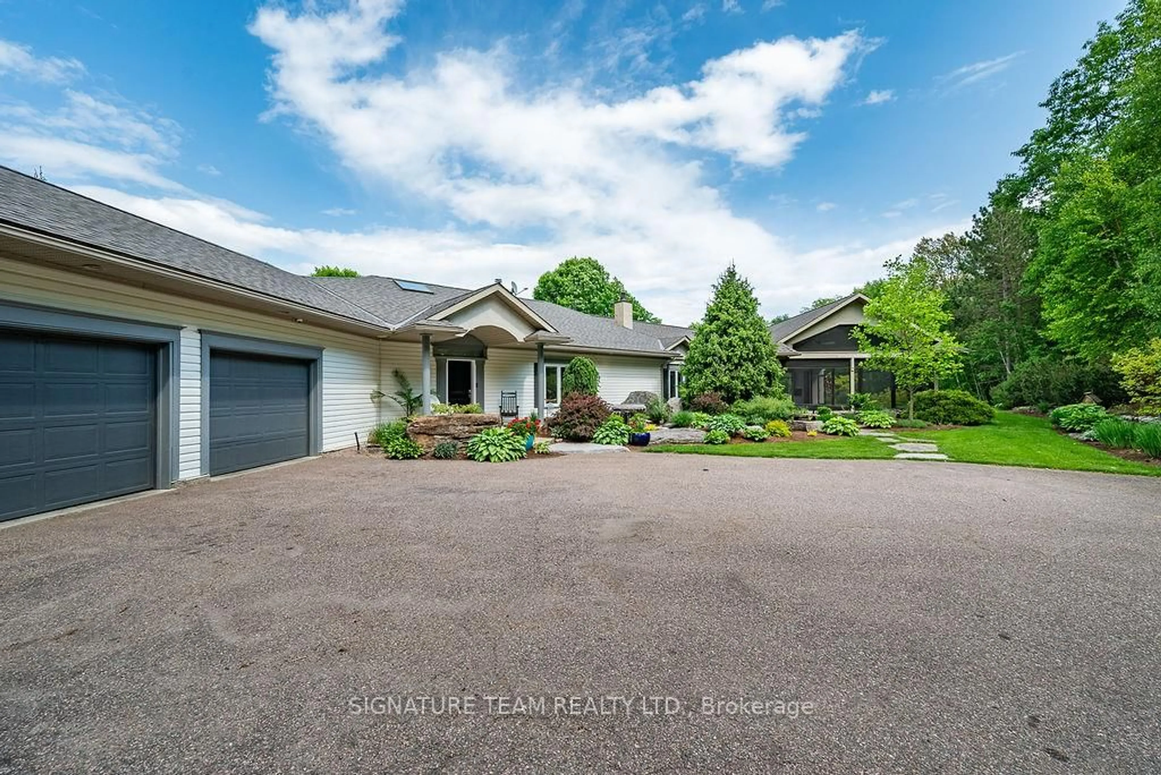 A pic from outside/outdoor area/front of a property/back of a property/a pic from drone, street for 2741 Foymount Rd, Eganville Ontario K0J 1T0