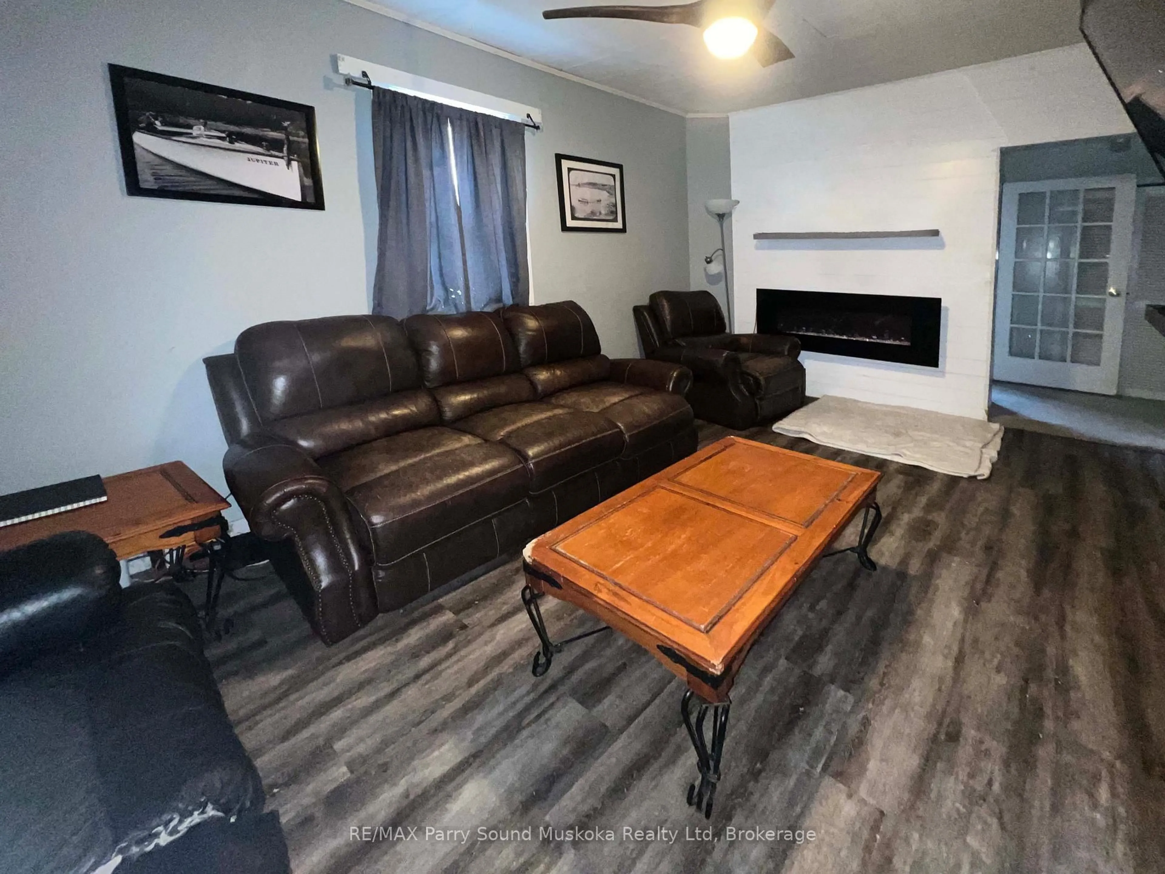 Living room with furniture, unknown for 97 William St, Parry Sound Ontario P2A 1V5
