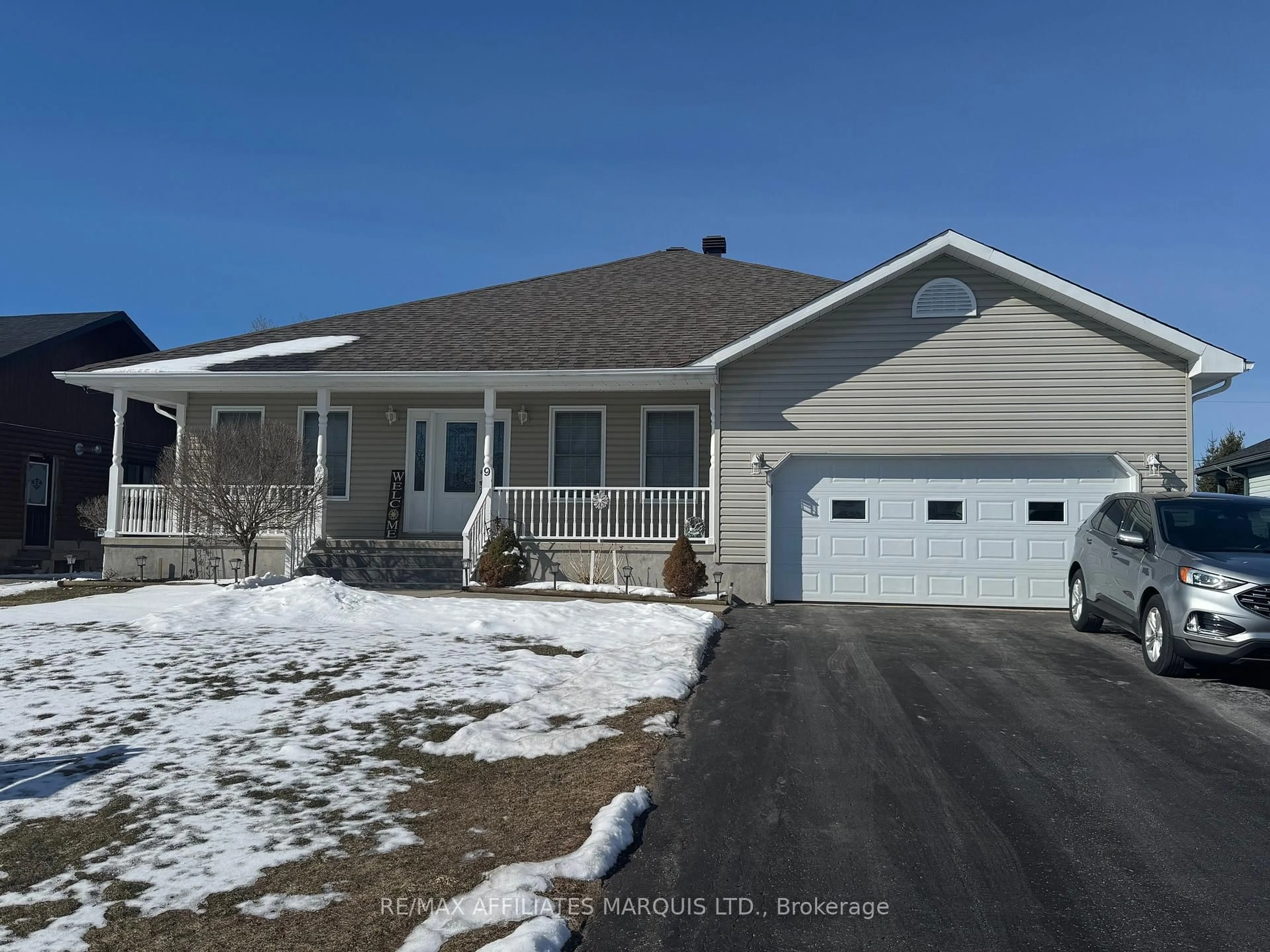 Home with vinyl exterior material, street for 9 Grove St, South Dundas Ontario K0E 1K0