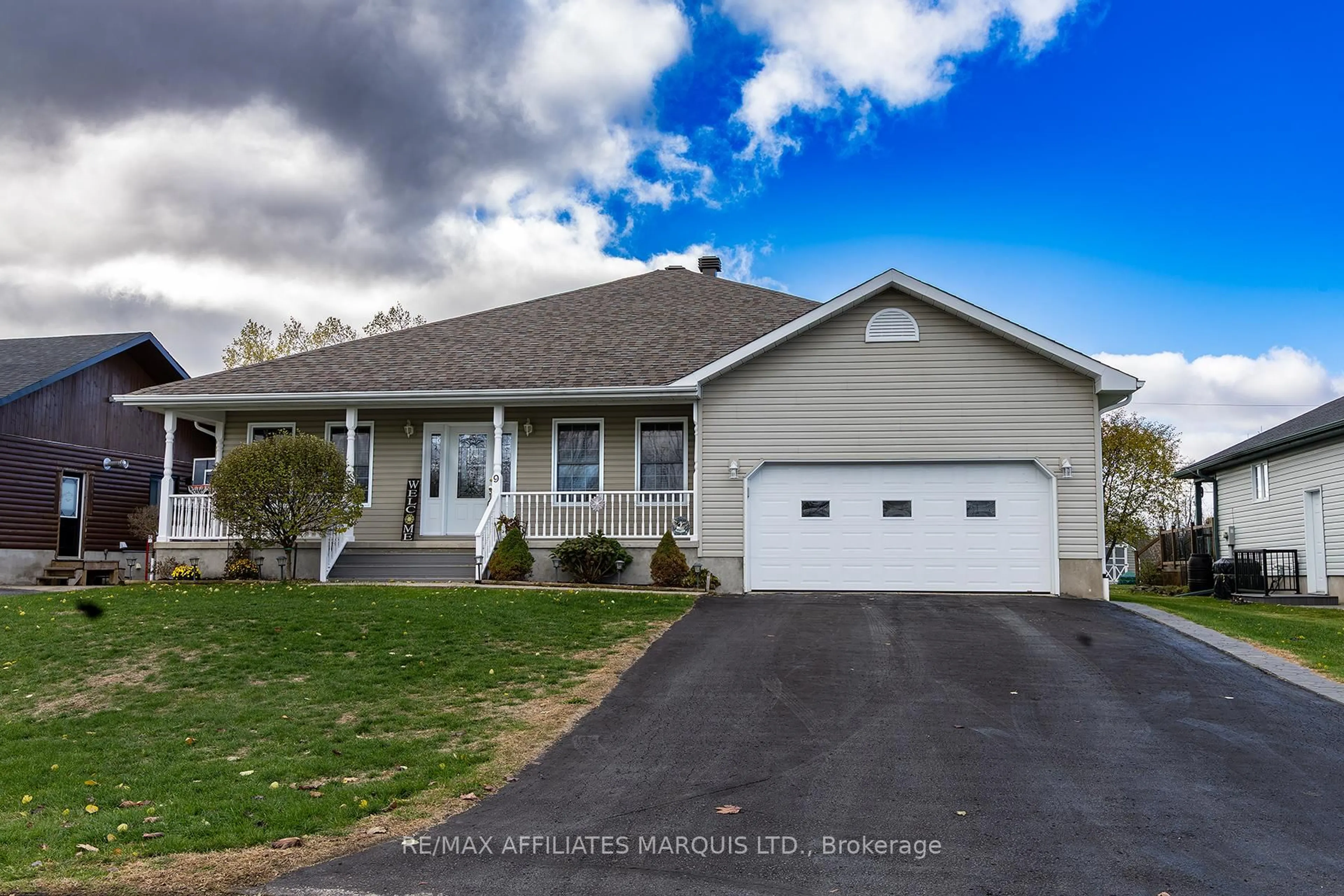 Home with vinyl exterior material, street for 9 Grove St, South Dundas Ontario K0E 1K0