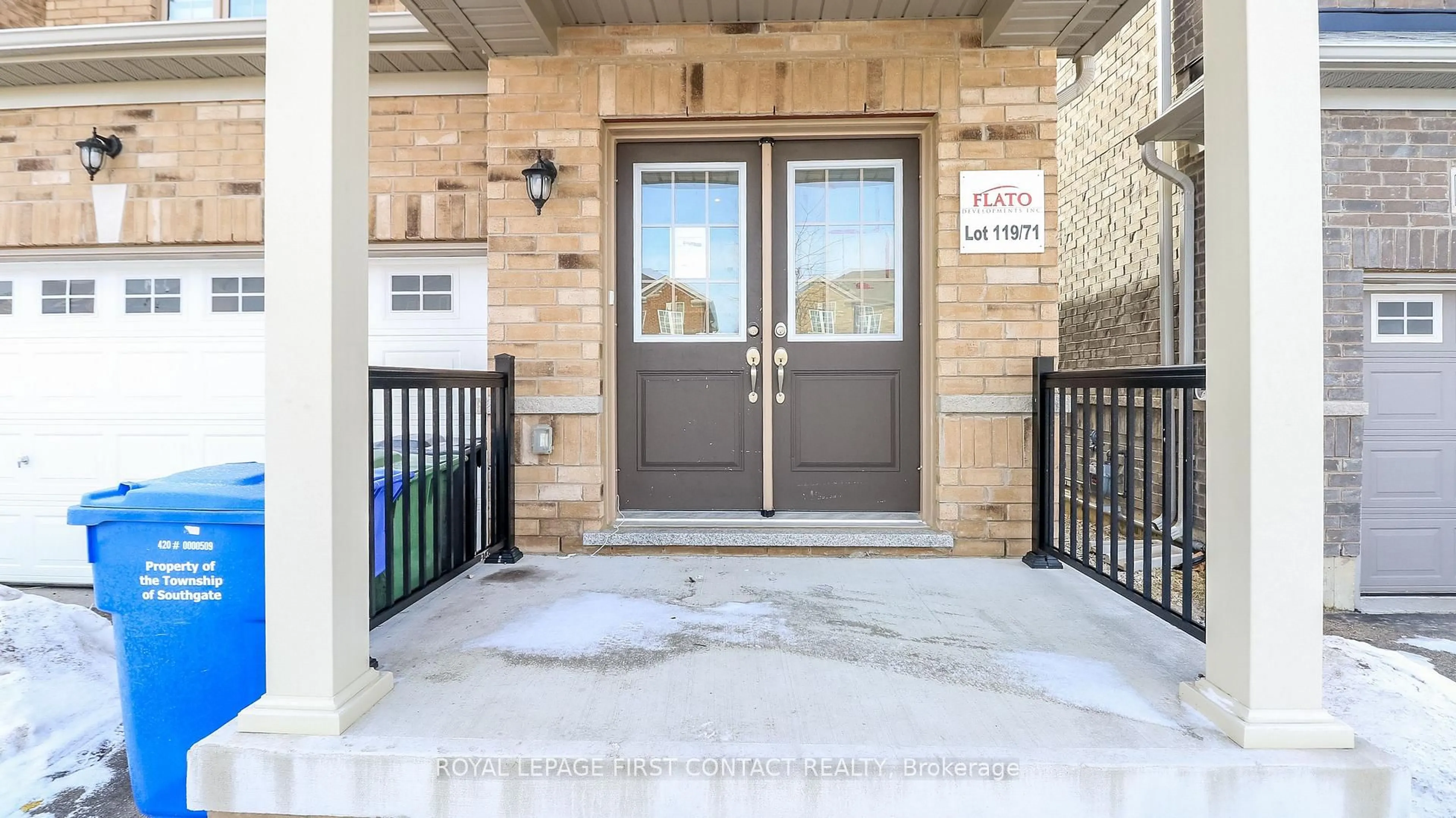 Indoor entryway for 142 Seeley Ave, Southgate Ontario N0C 1B0