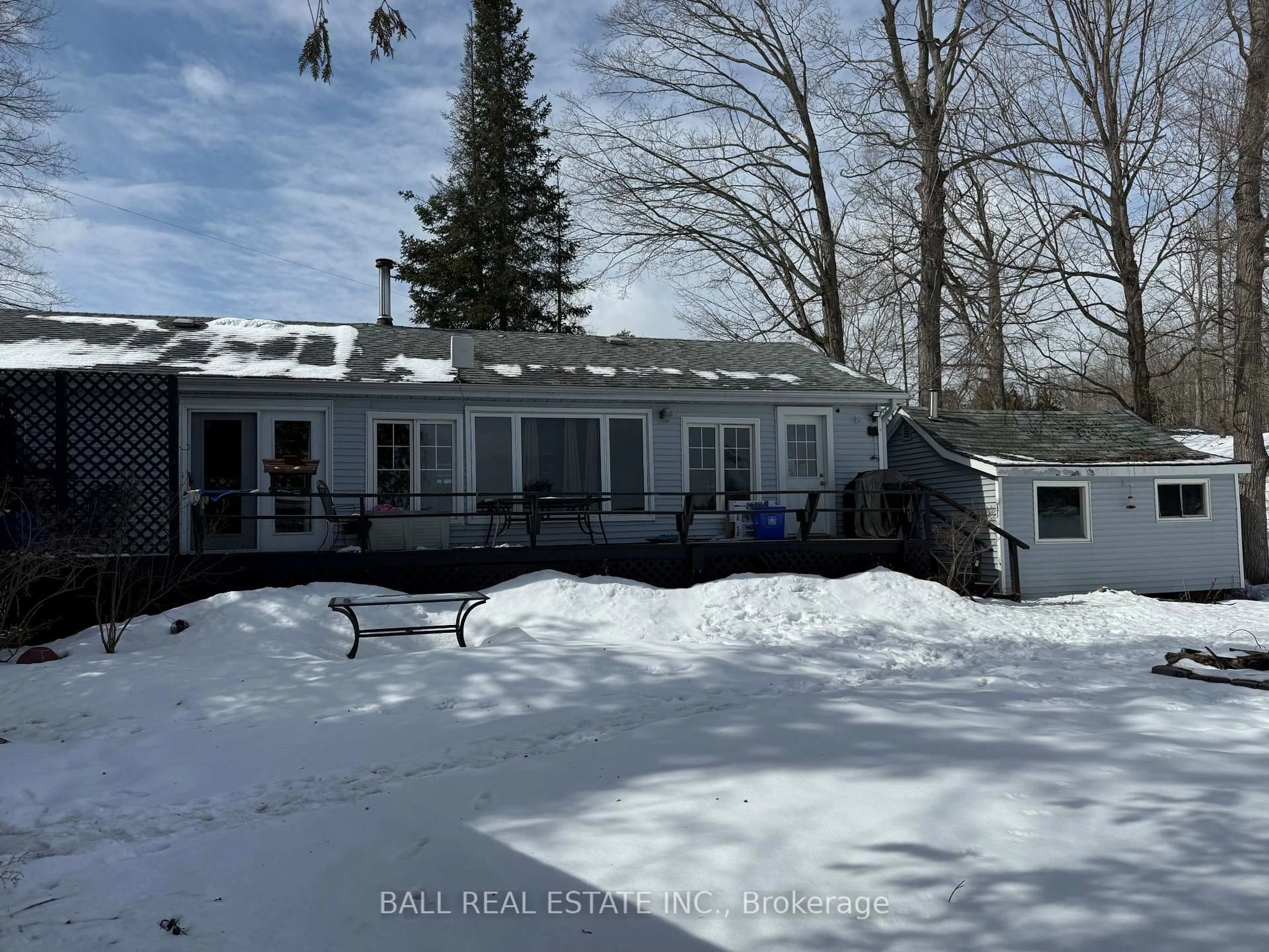 A pic from outside/outdoor area/front of a property/back of a property/a pic from drone, unknown for 175 Rollies Point Rd, Curve Lake First Nation 35 Ontario K0L 1R0