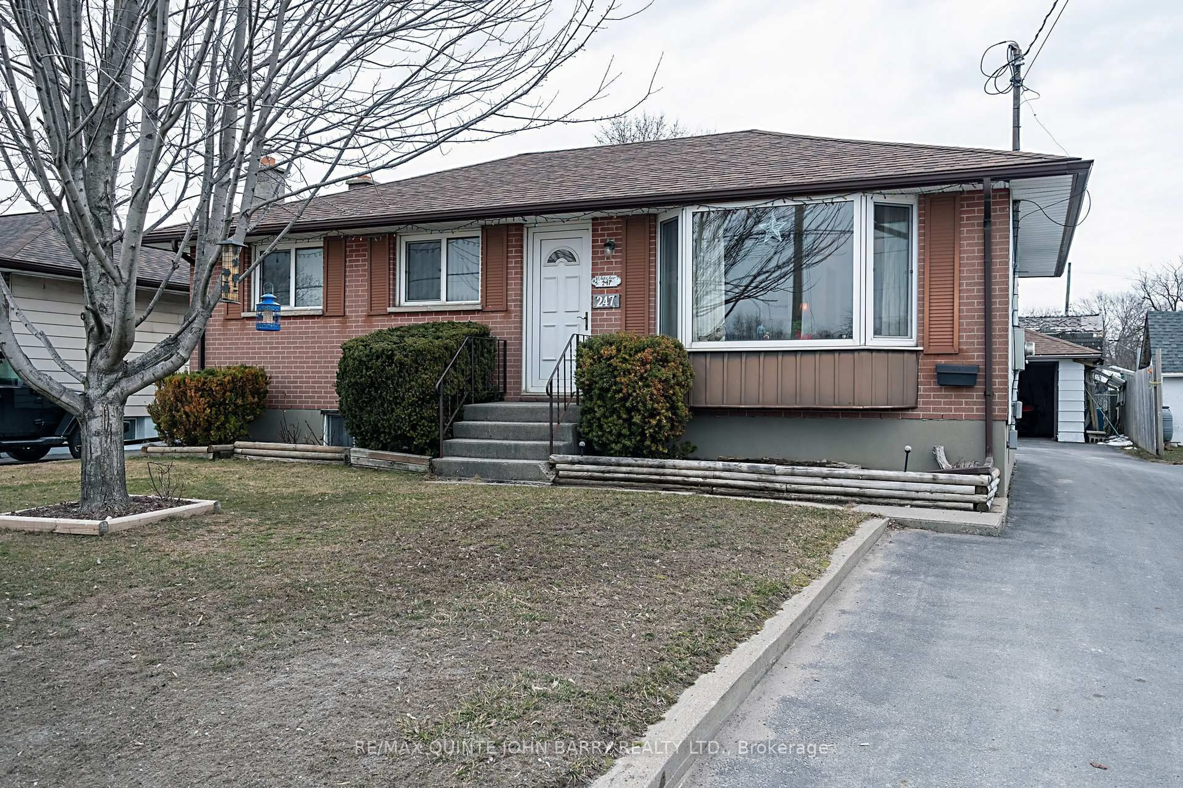 Home with vinyl exterior material, street for 247 West St, Quinte West Ontario K8V 2N2