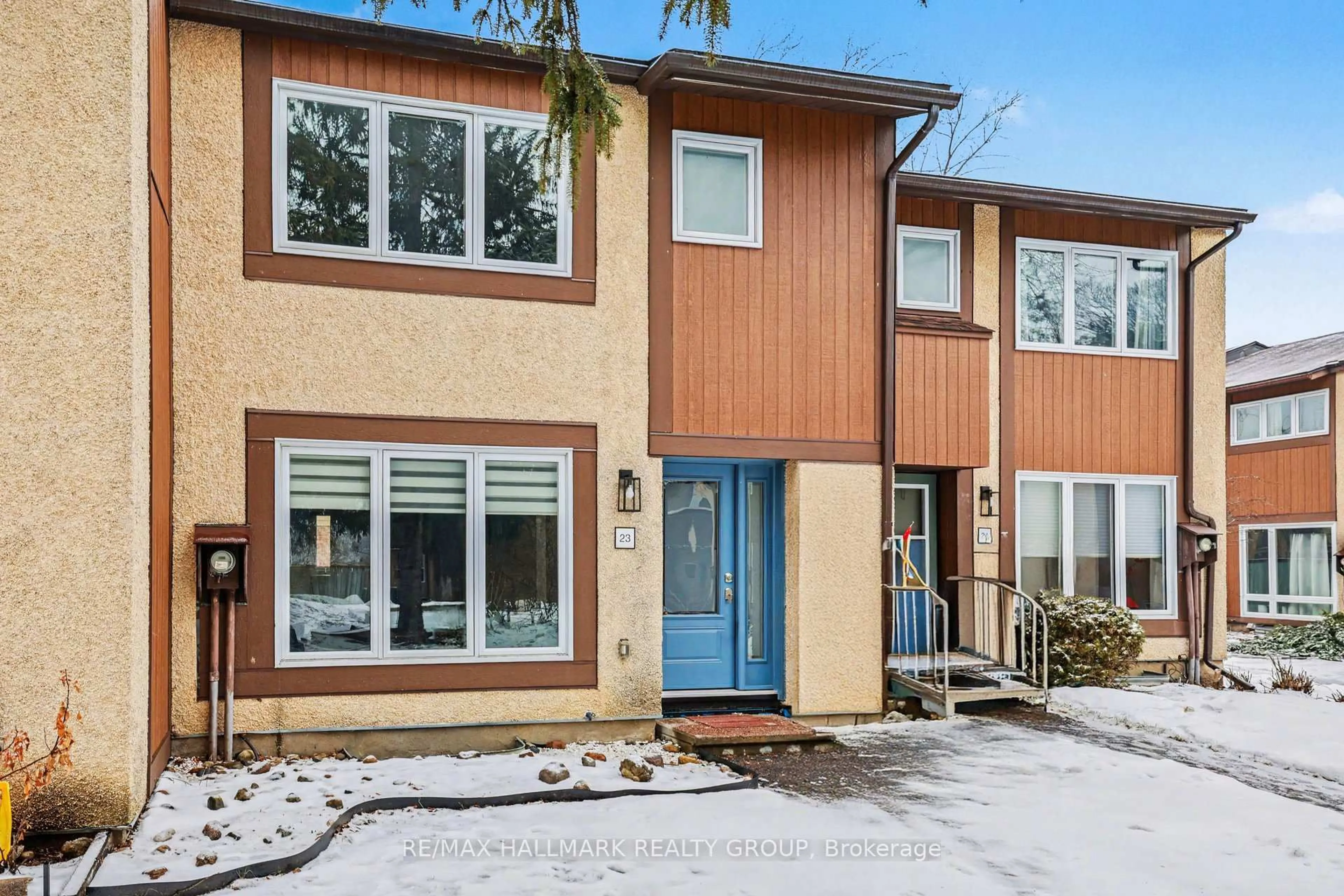 Home with vinyl exterior material, street for 3691 Albion Rd #23, Ottawa Ontario K1T 1P2