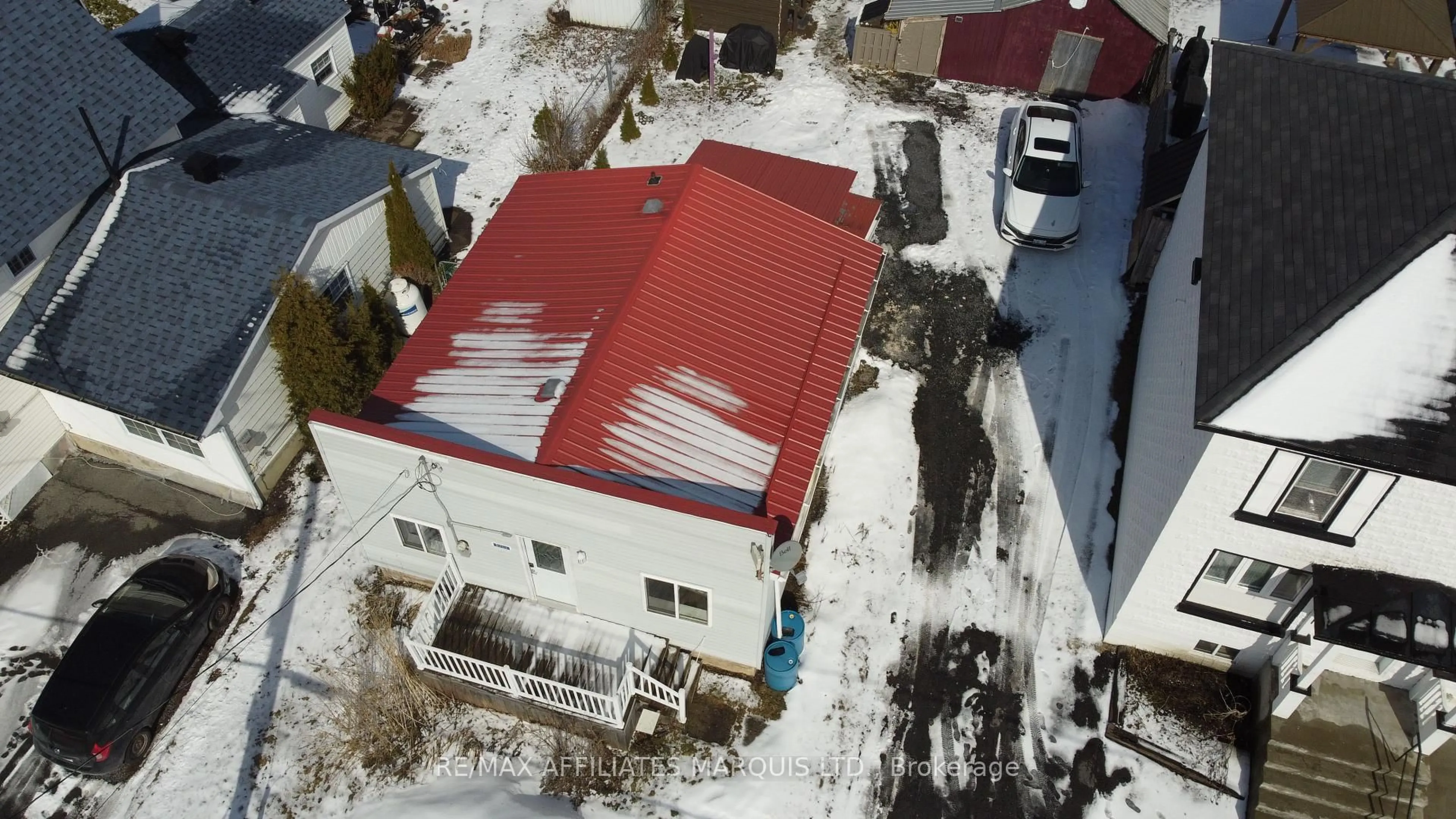 A pic from outside/outdoor area/front of a property/back of a property/a pic from drone, building for 3753 Old Orchard St, North Glengarry Ontario K0C 1B0