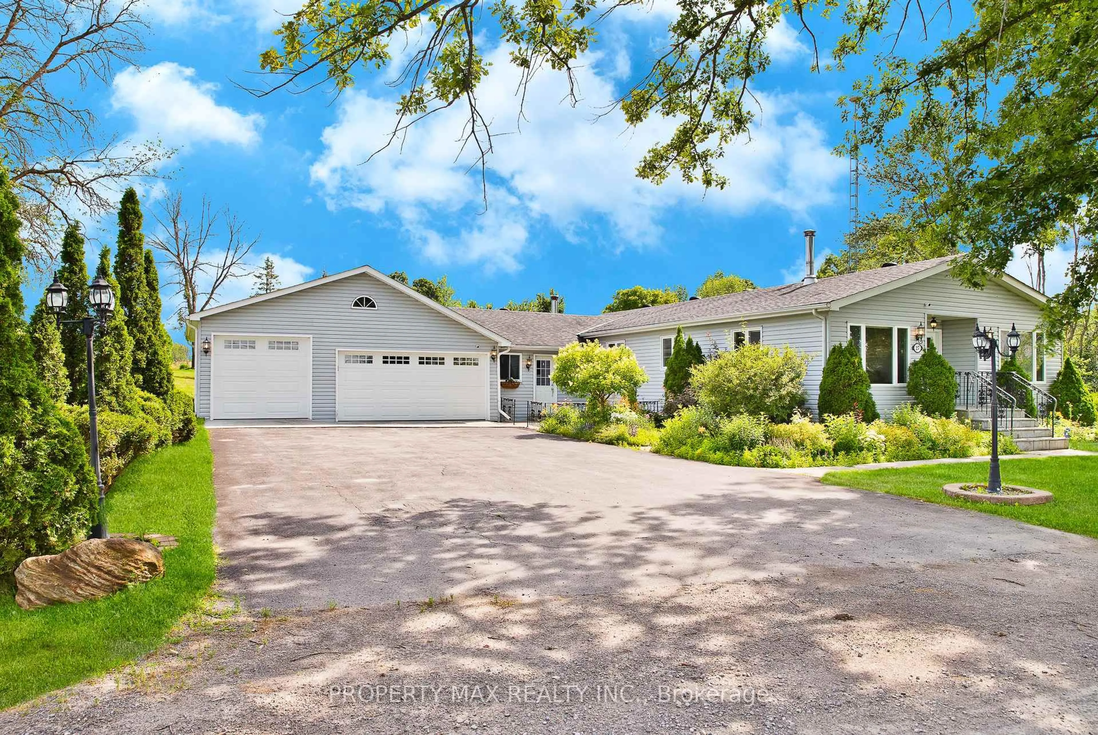 A pic from outside/outdoor area/front of a property/back of a property/a pic from drone, street for 27 Rose St, Hastings Ontario K0K 2C0