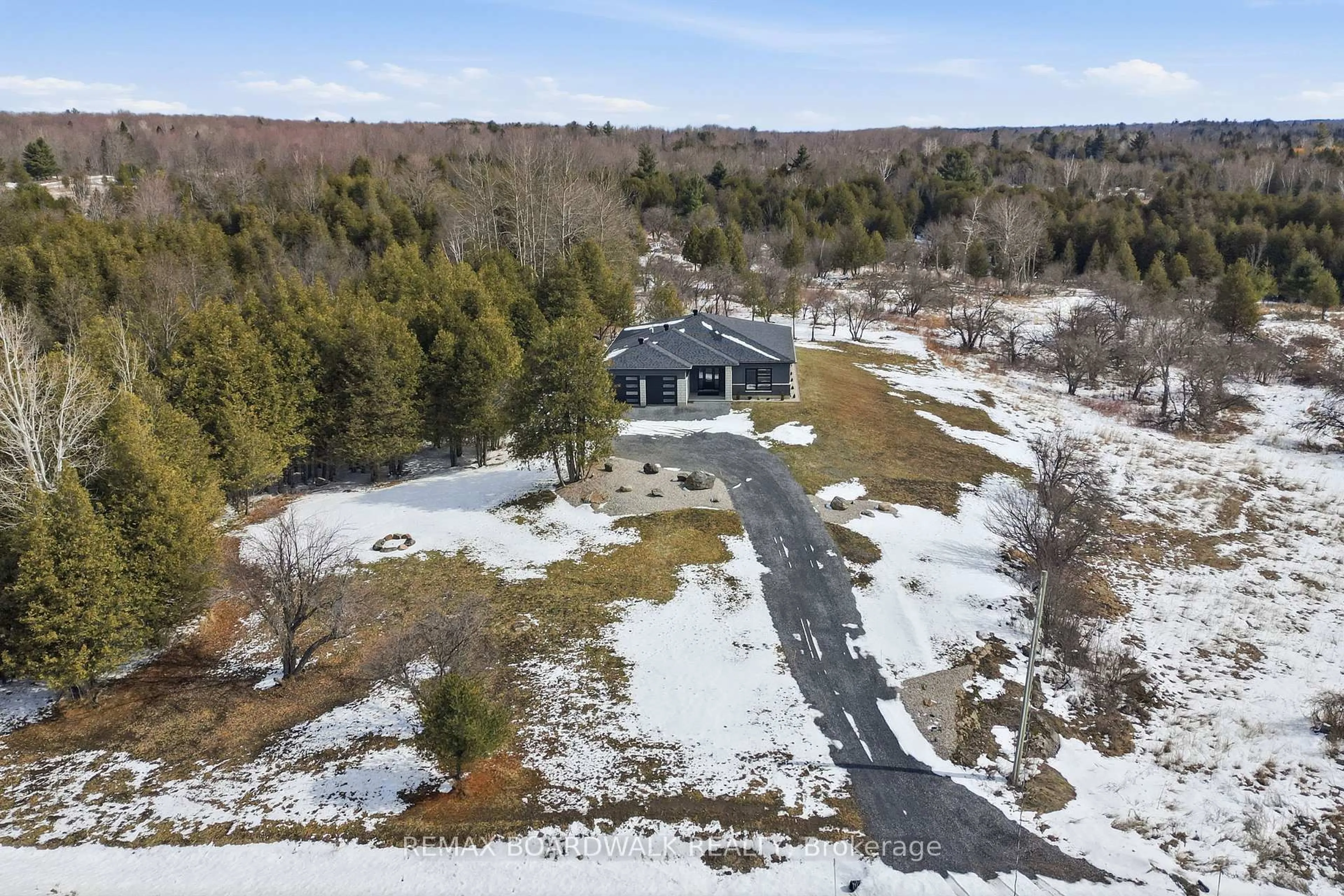A pic from outside/outdoor area/front of a property/back of a property/a pic from drone, unknown for 456 Pine Grve, Lanark Ontario K0G 1K0