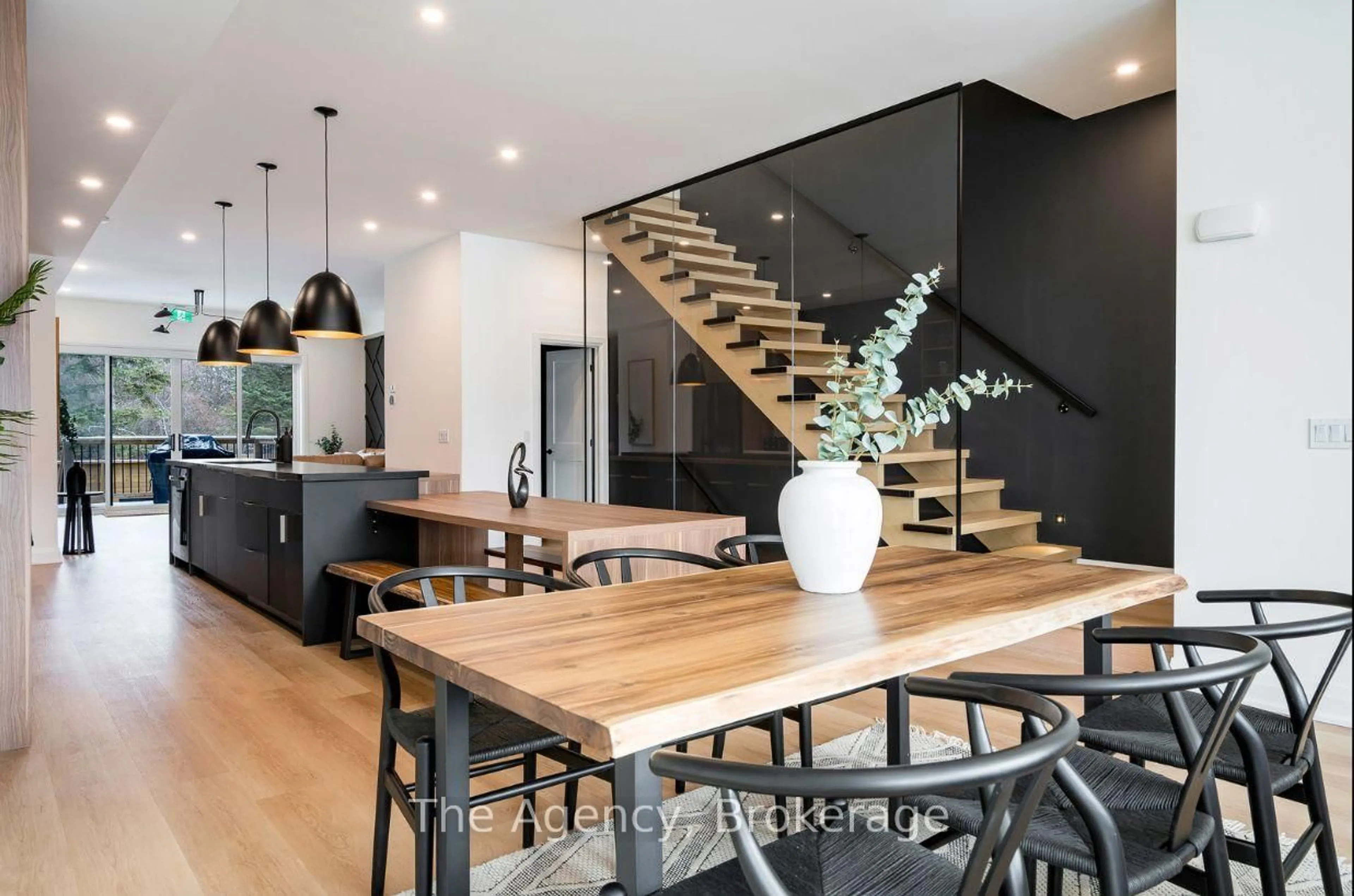 Contemporary kitchen, wood/laminate floor for 145 Kandahar Lane #1,2,3, Blue Mountains Ontario L9Y 0N3