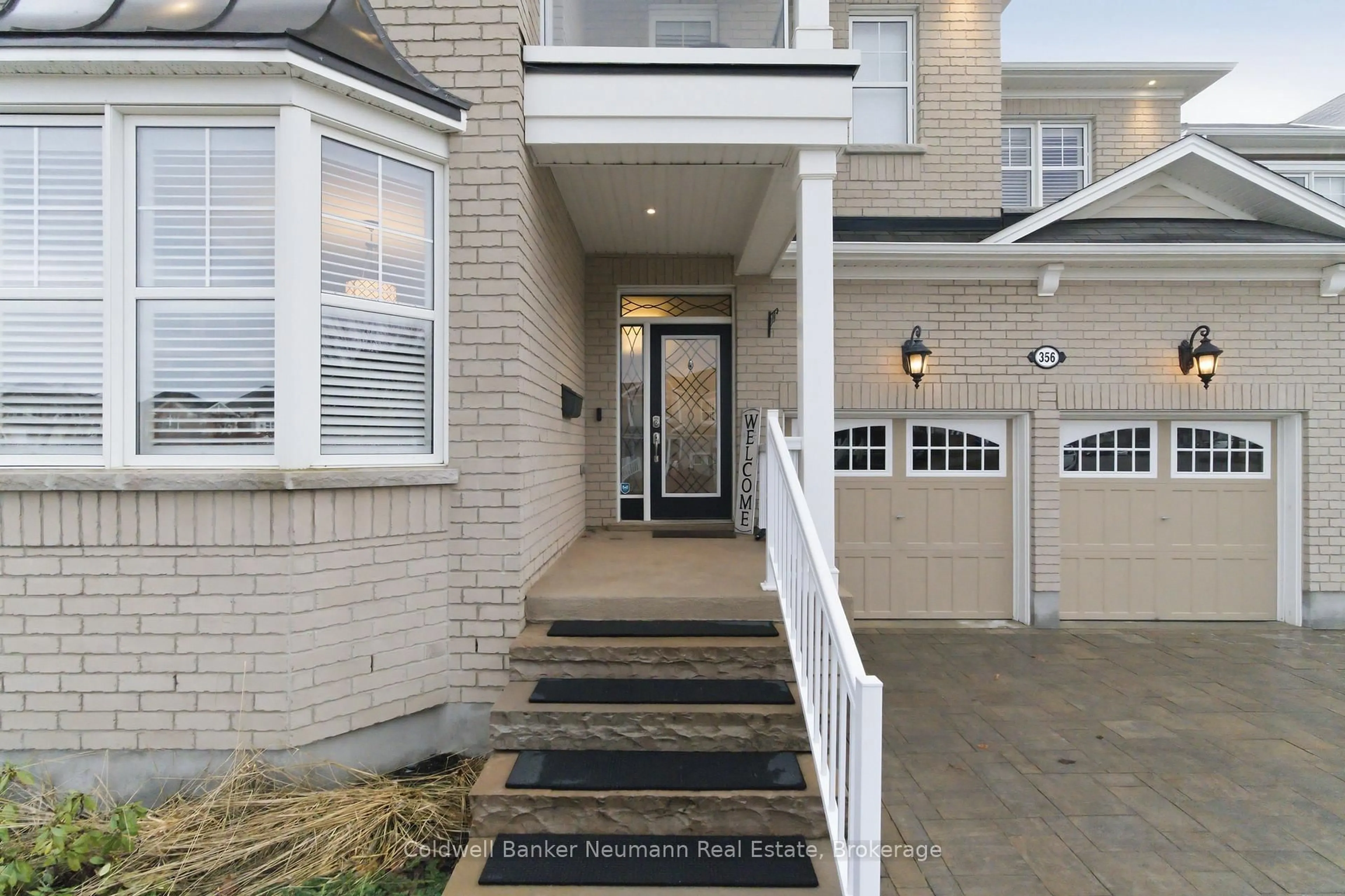 Indoor entryway for 356 Falling Green Cres, Kitchener Ontario N2R 0G4